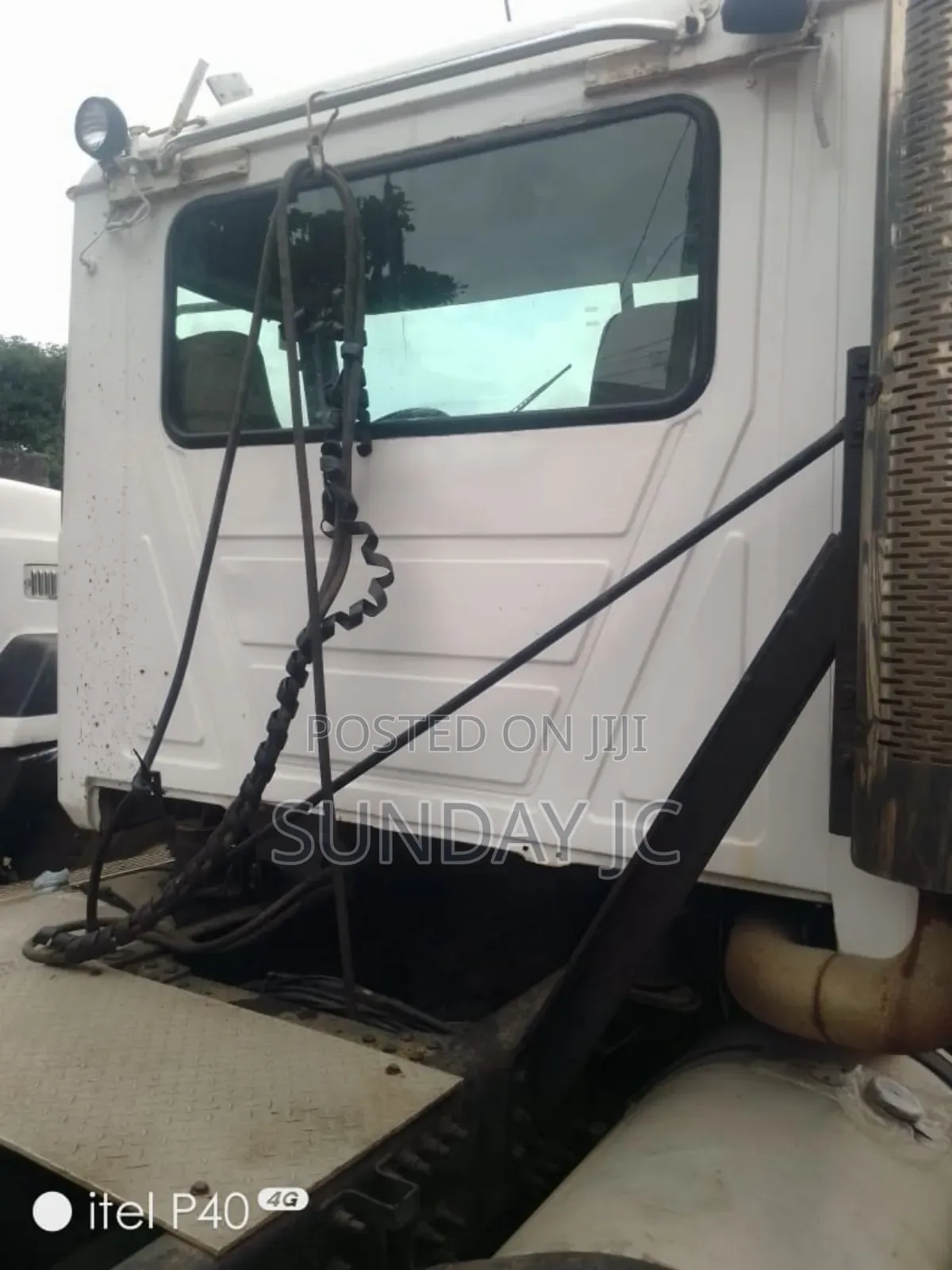 New Arrival F3000 Shacman Ten Tyres Dump Truck With Superb 380 Engine