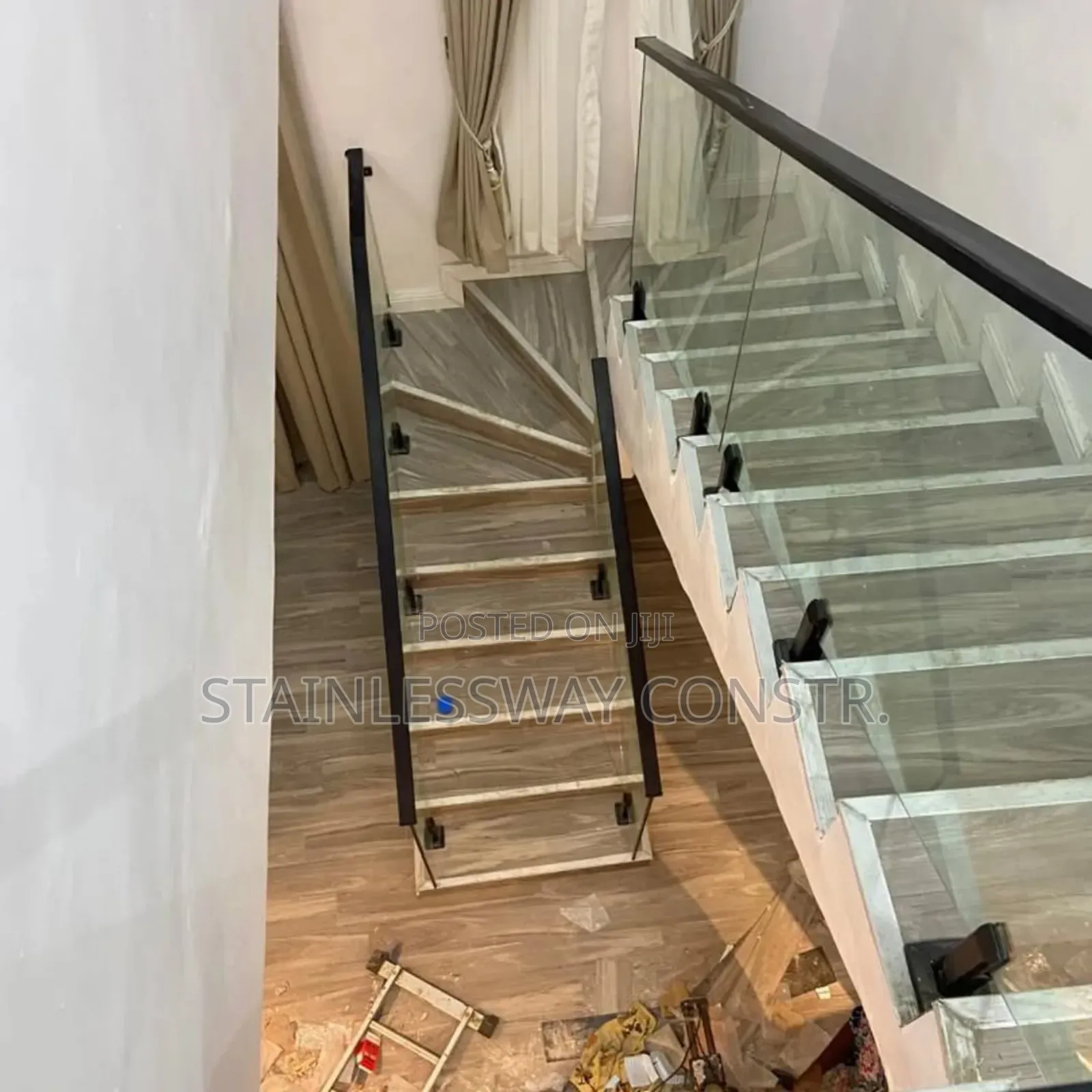 Clear View, Strong Finish – Choose Glass Railings for Your Space