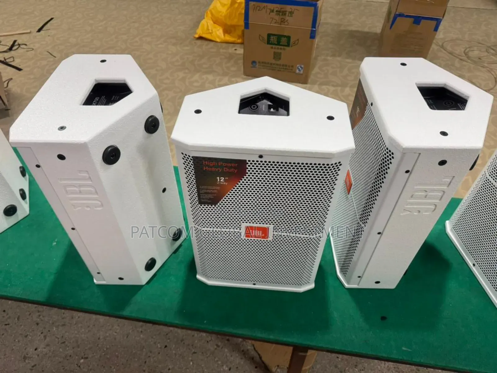 JBL Feedback Monitor Speaker Srx712m White