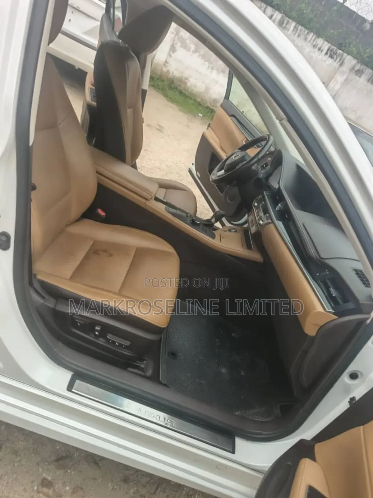 Lexus ES 350 FWD 2016 White