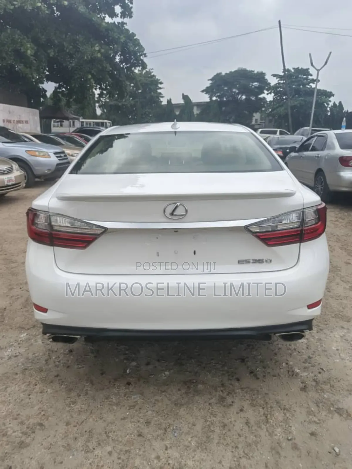 Lexus ES 350 FWD 2016 White