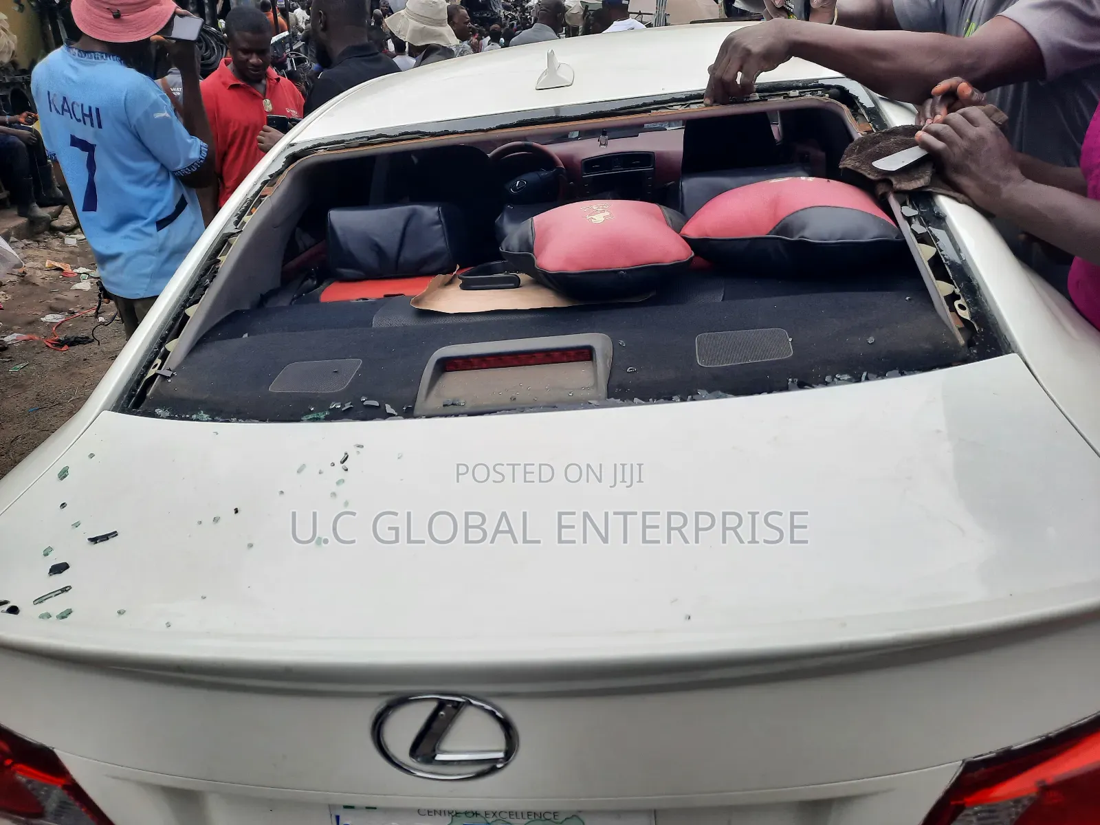 Back Windscreen Glass for Lexus Is250 2010 Available