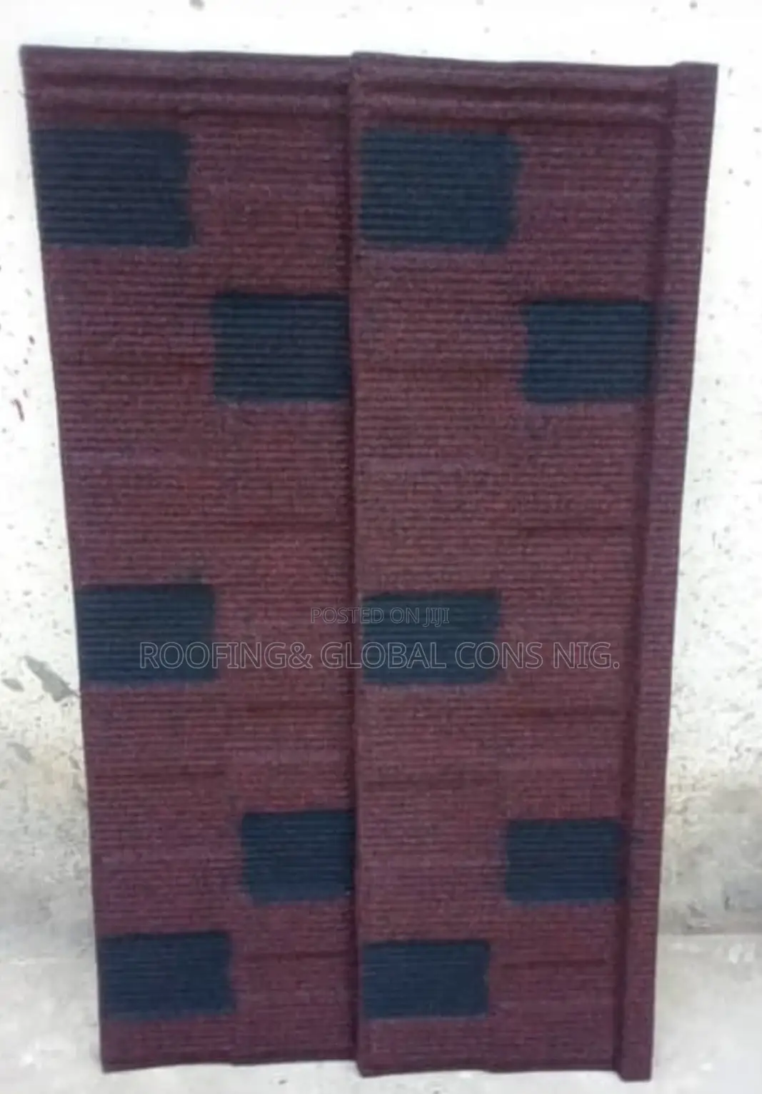B/W Shingle and Red Mix/B Shingle