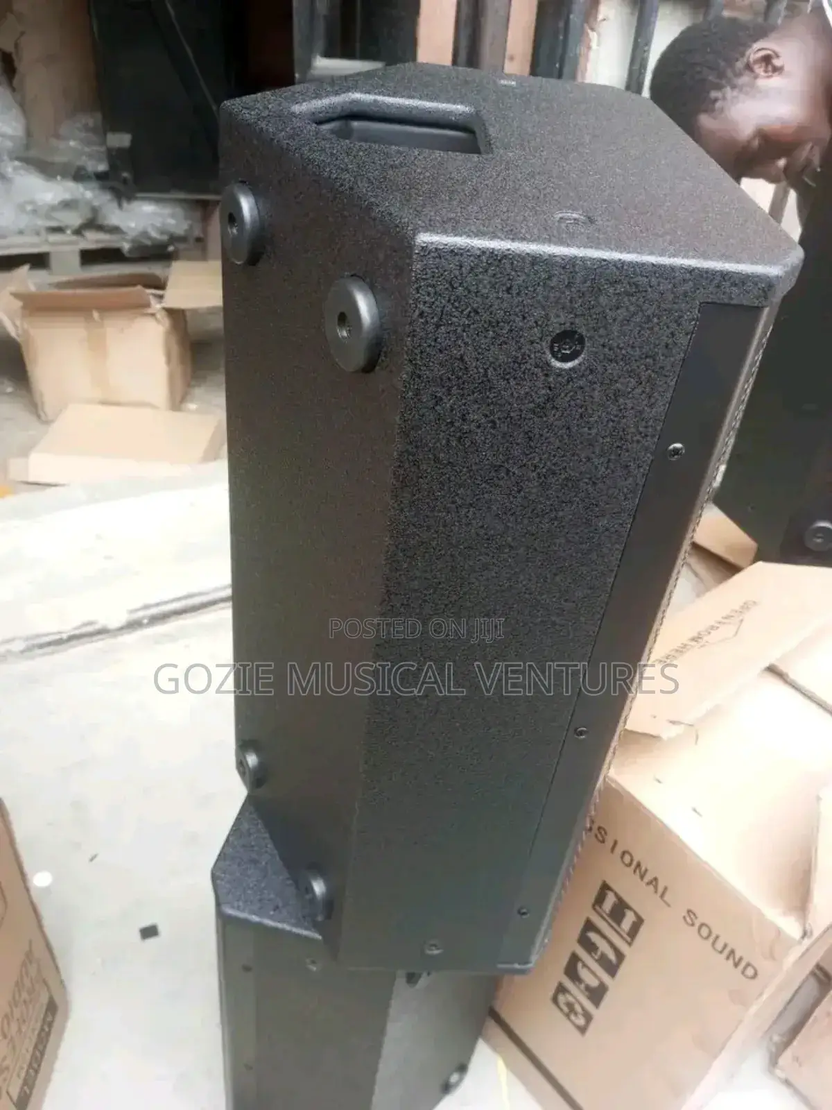 Big Magnet JBL Single Monitor Speaker SRS 712m