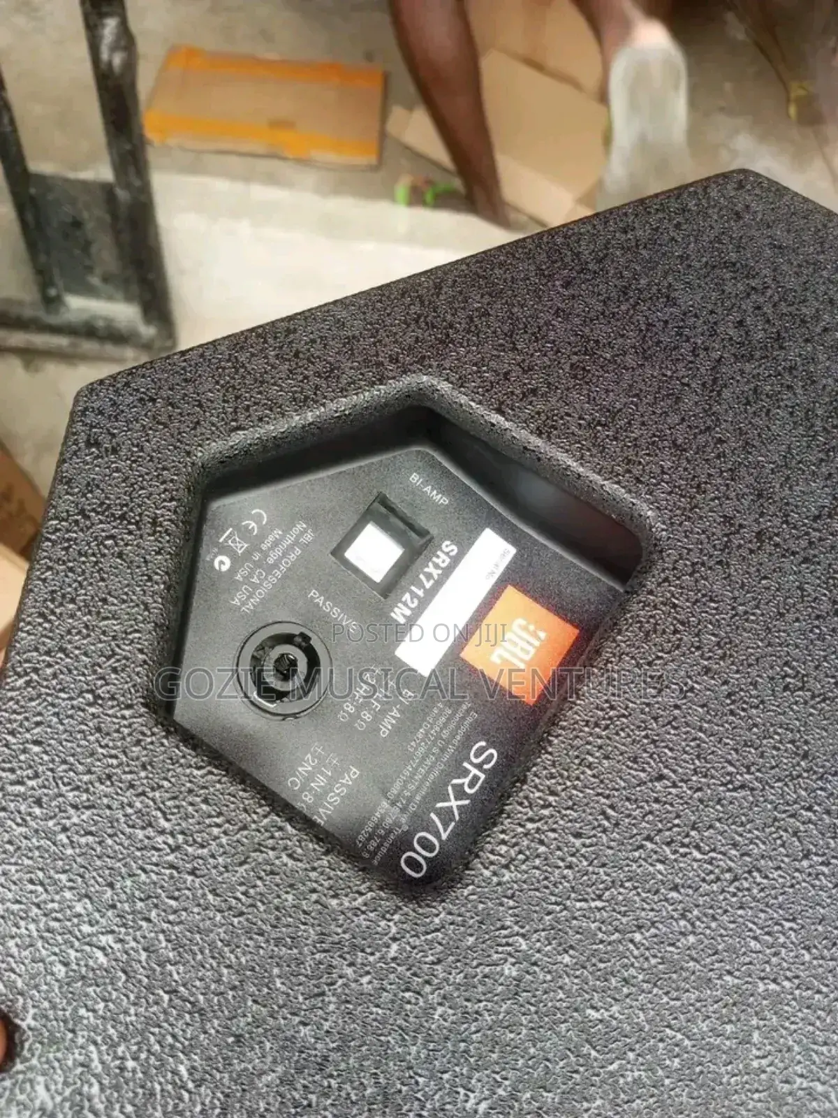 Big Magnet JBL Single Monitor Speaker SRS 712m