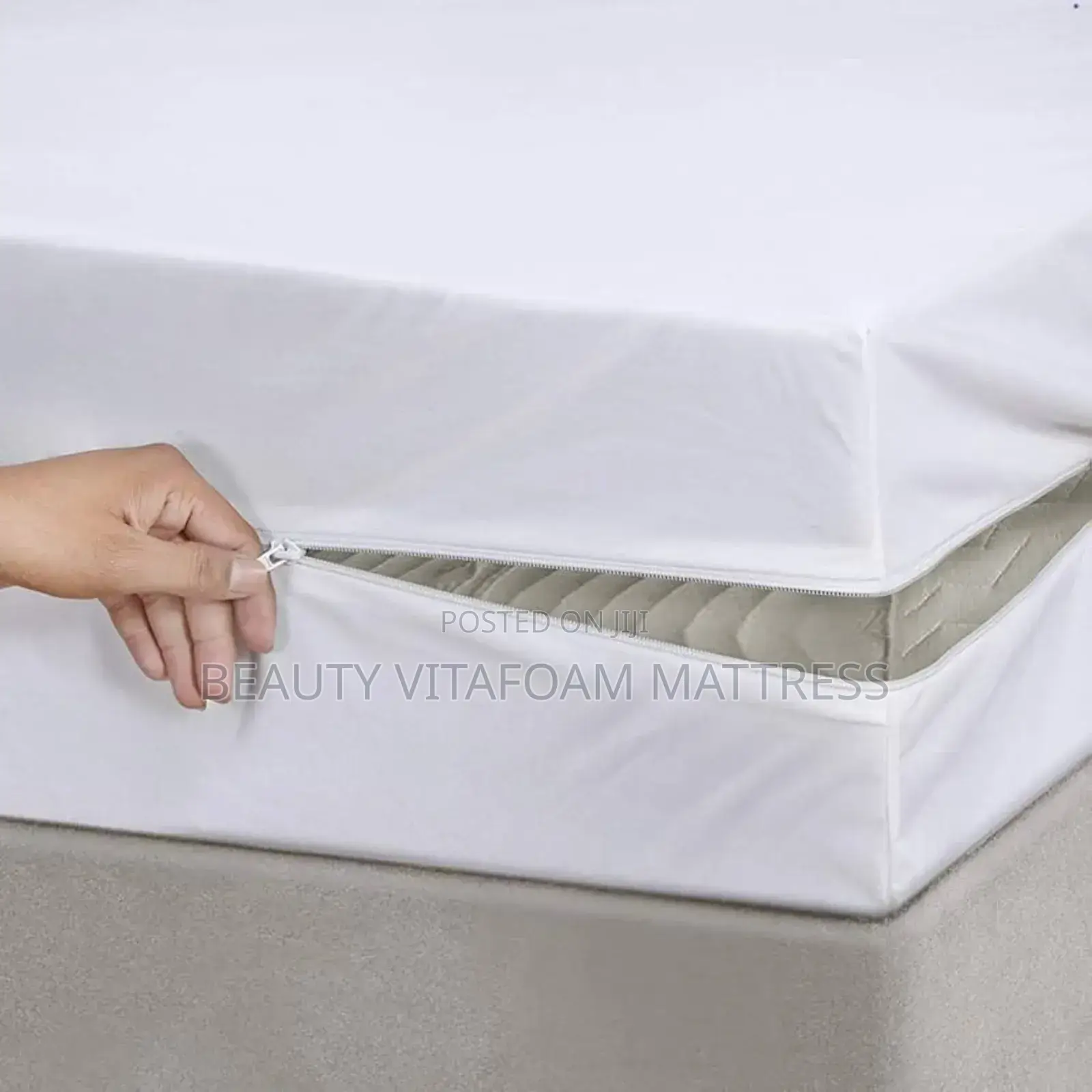 Water Resistant Mattress Protector With Zip