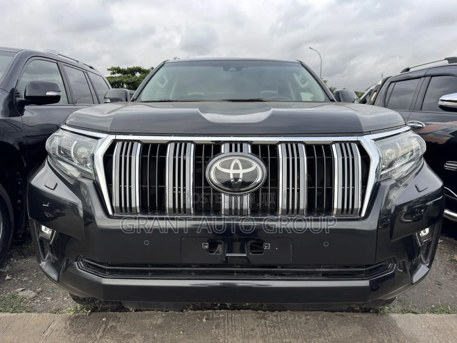 Toyota Land Cruiser Prado 2.7 2023 Black