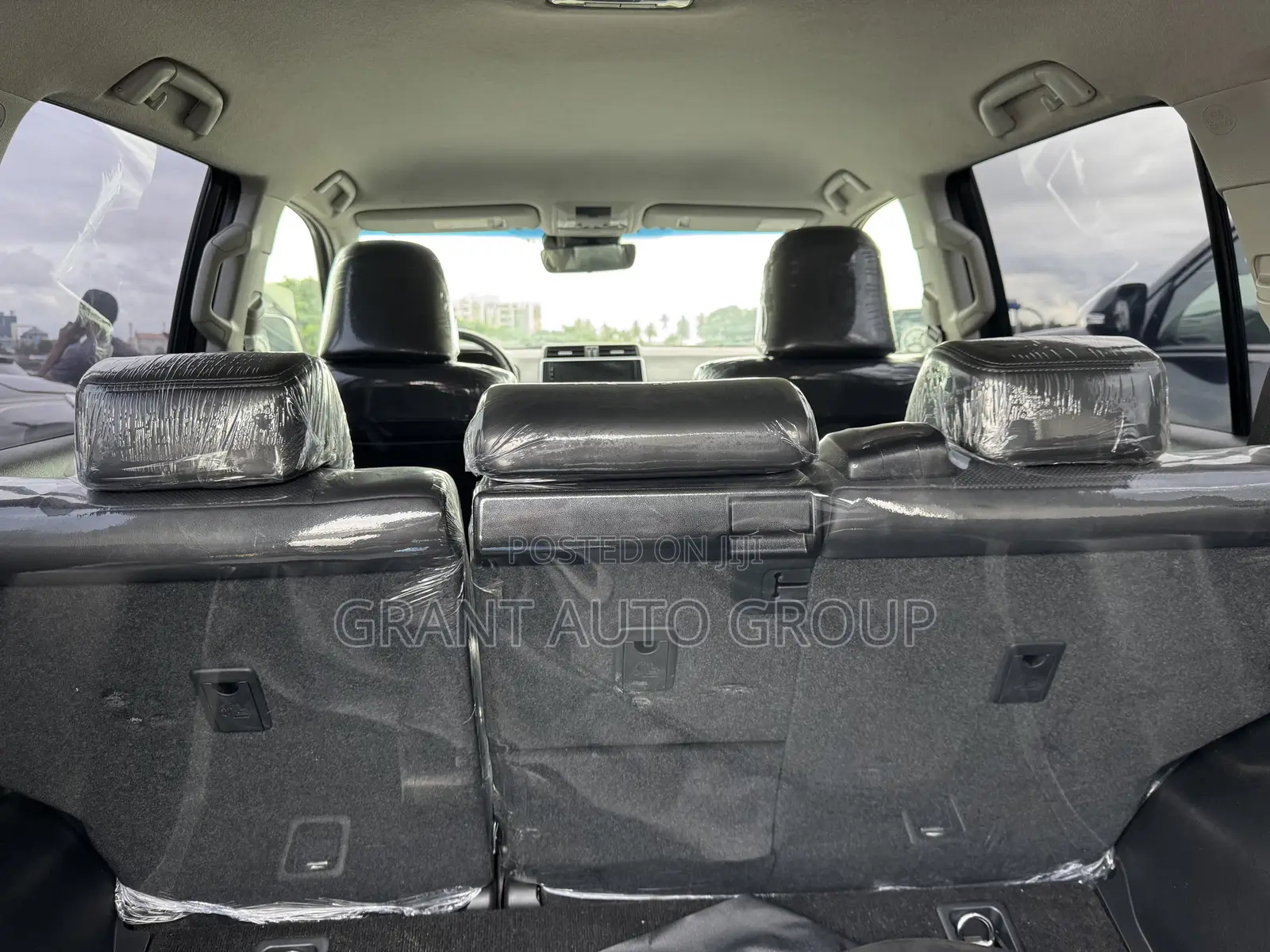 Toyota Land Cruiser Prado 2.7 2023 Black