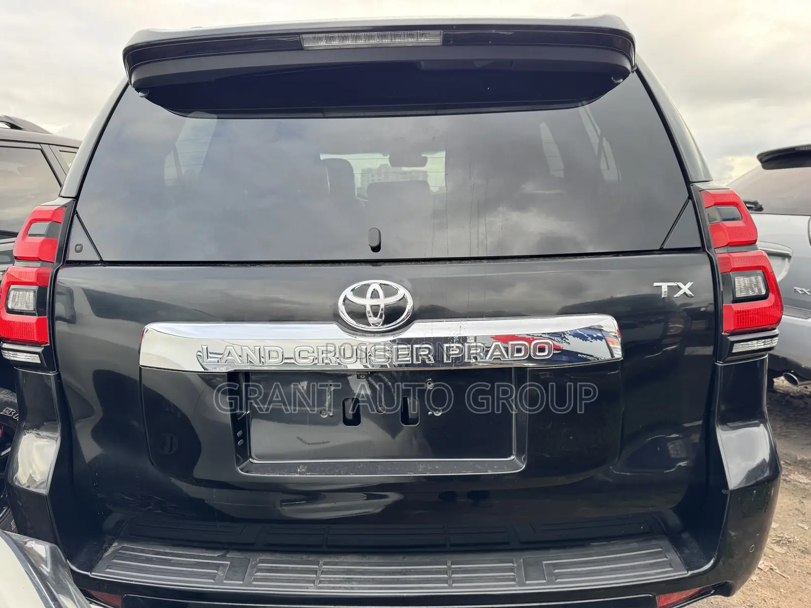 Toyota Land Cruiser Prado 2.7 2020 Black