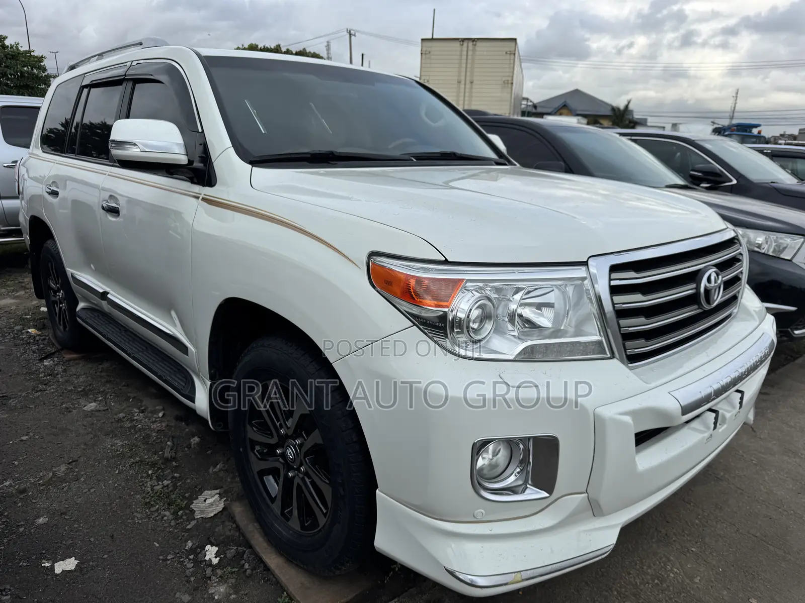 Toyota Land Cruiser 4.6 V8 GX-R 2015 White