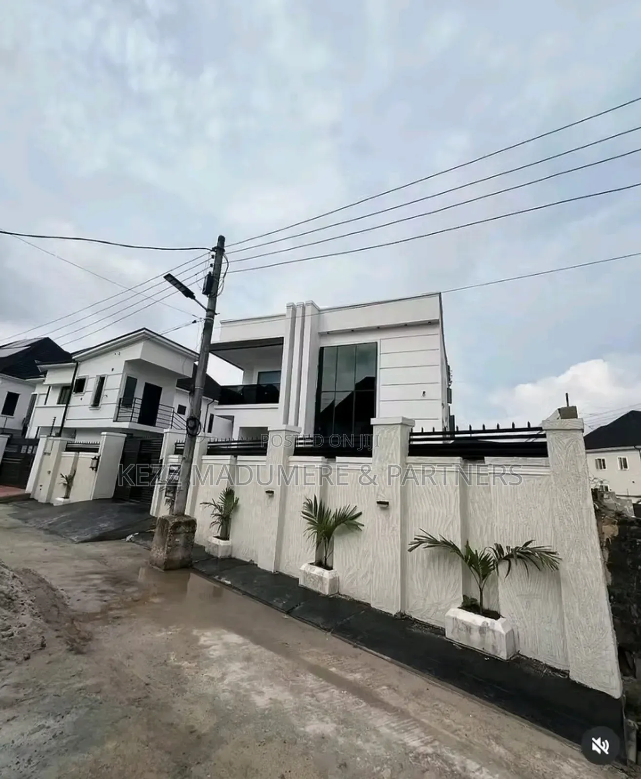 4bdrm Duplex in Dr Peter Odili, for sale