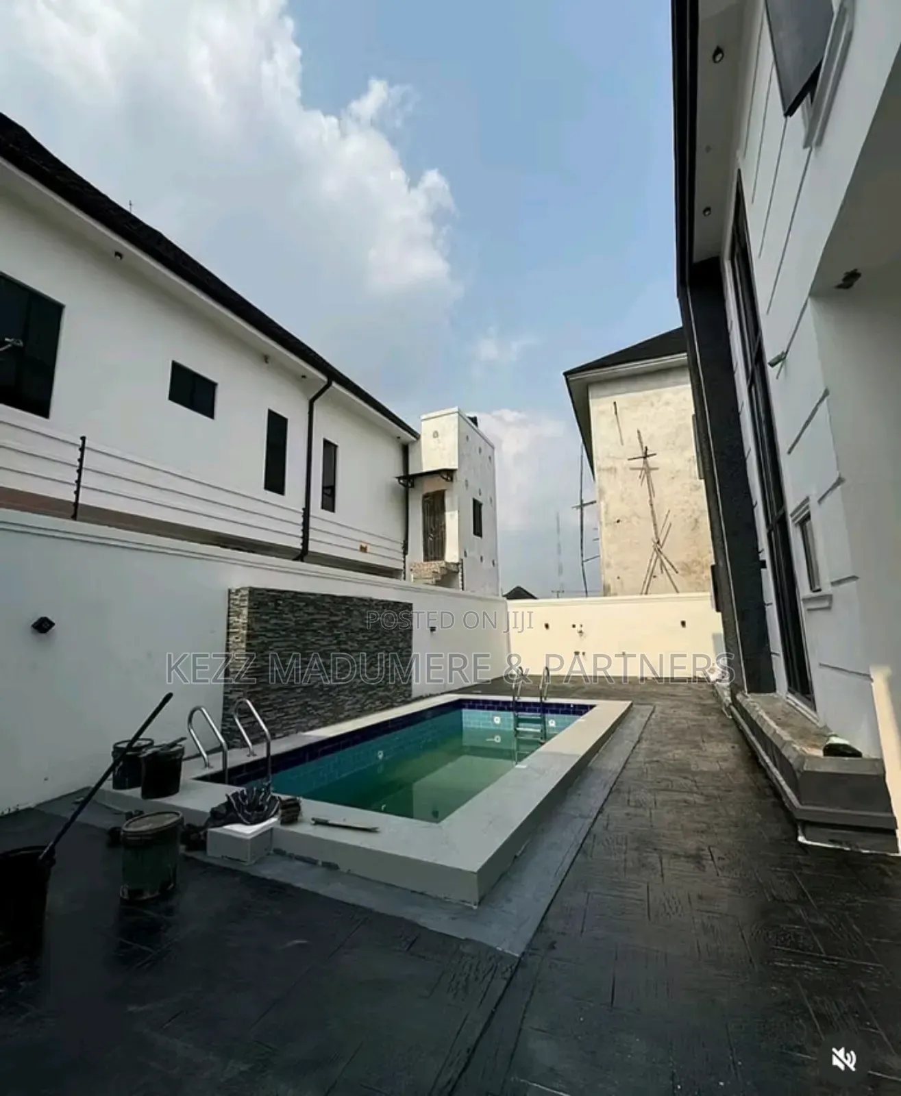 4bdrm Duplex in Dr Peter Odili, for sale