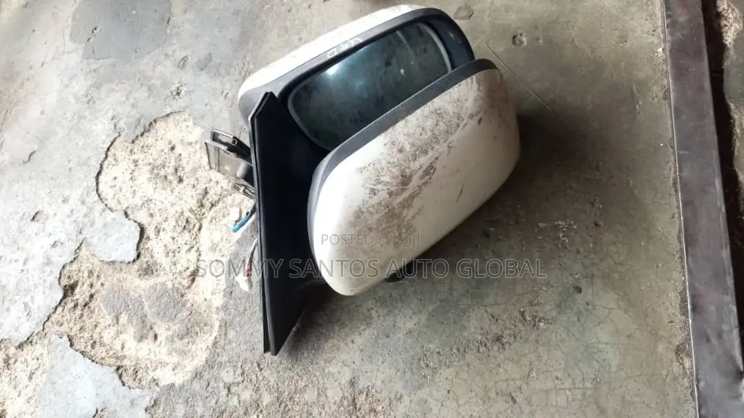 Tokunbo Side Mirror for Mitsubishi Pajero Available