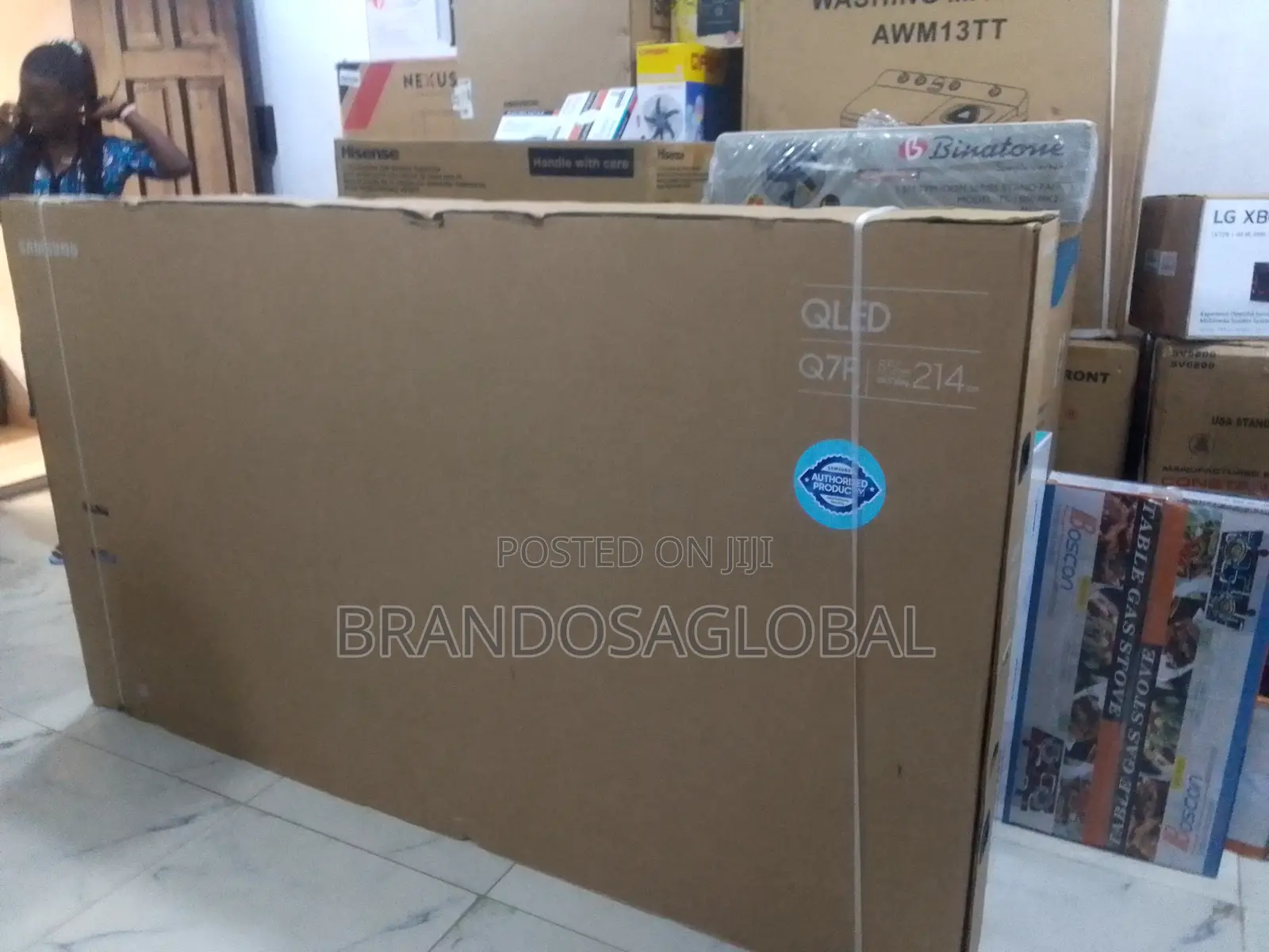 Massive Samsung 85” Qled Smart Tv – Home Theater Ready