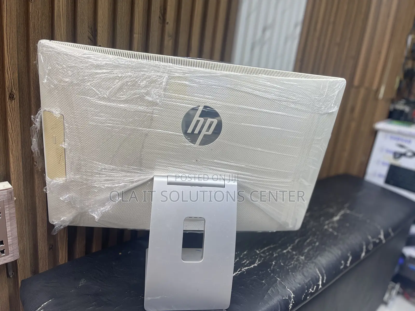Desktop Computer HP Pavilion 24 8GB Intel Core I7 HDD 1T