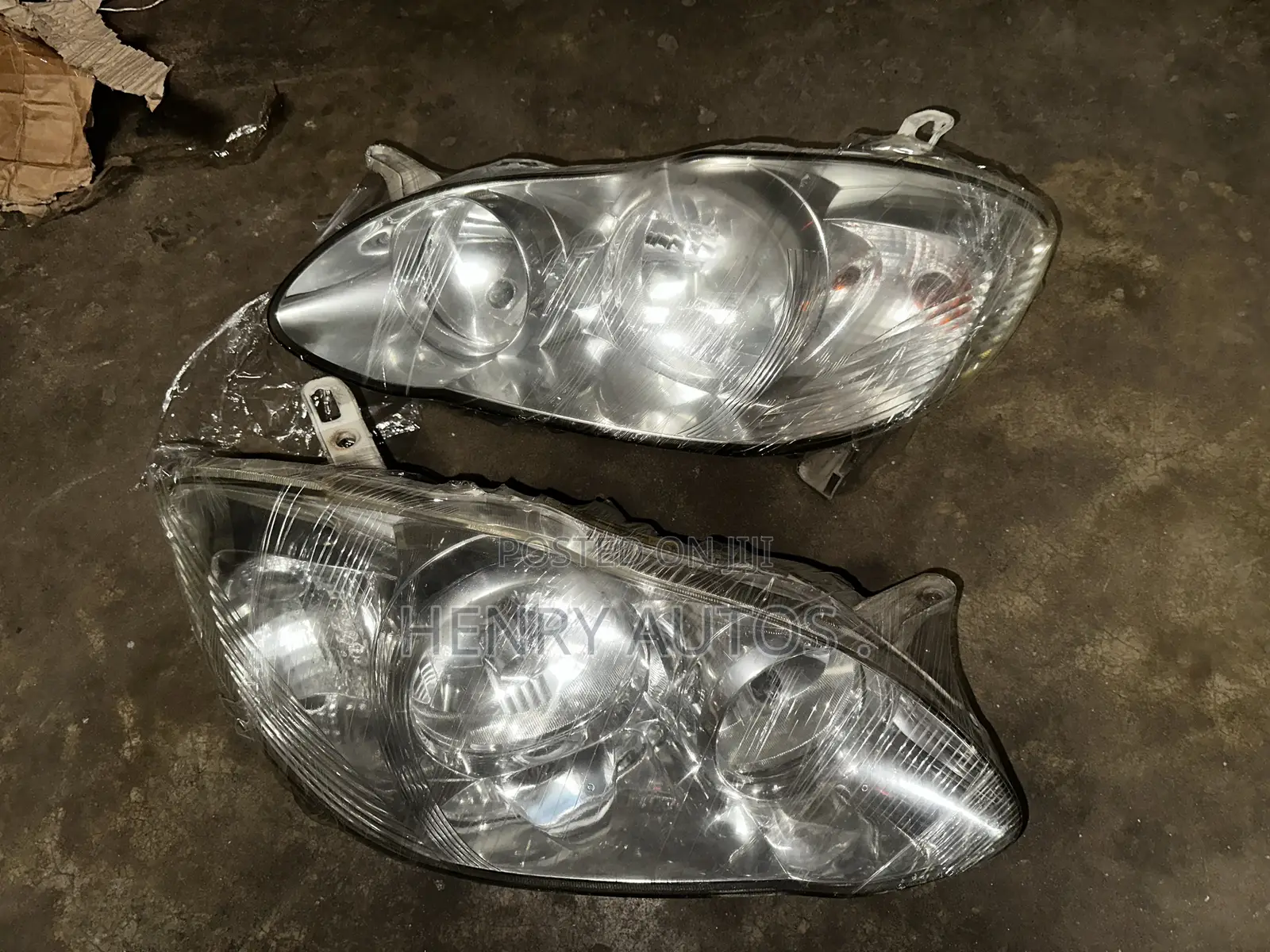 Set Headlamp Corolla Altis