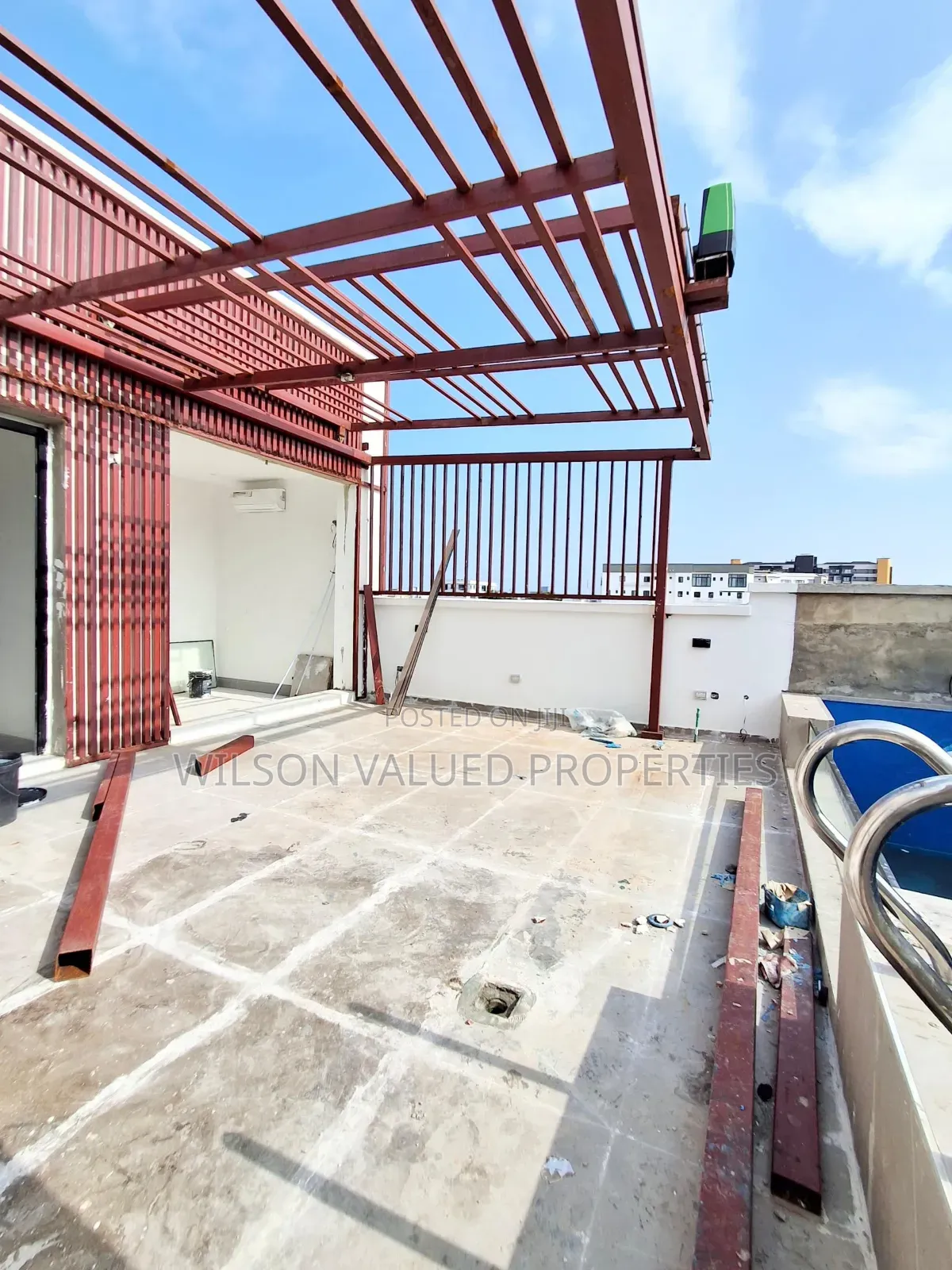 6bdrm Mansion in Water Front Super for sale