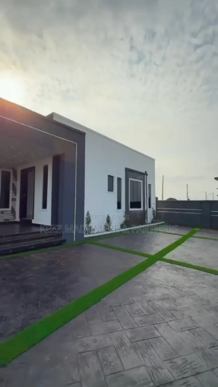 4bdrm Bungalow in Centenary City for sale