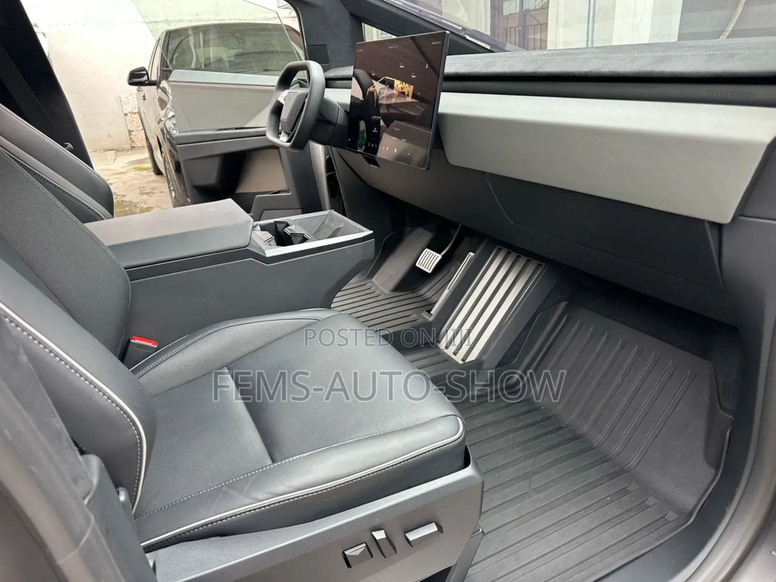 New Tesla Cybertruck 2025 Silver