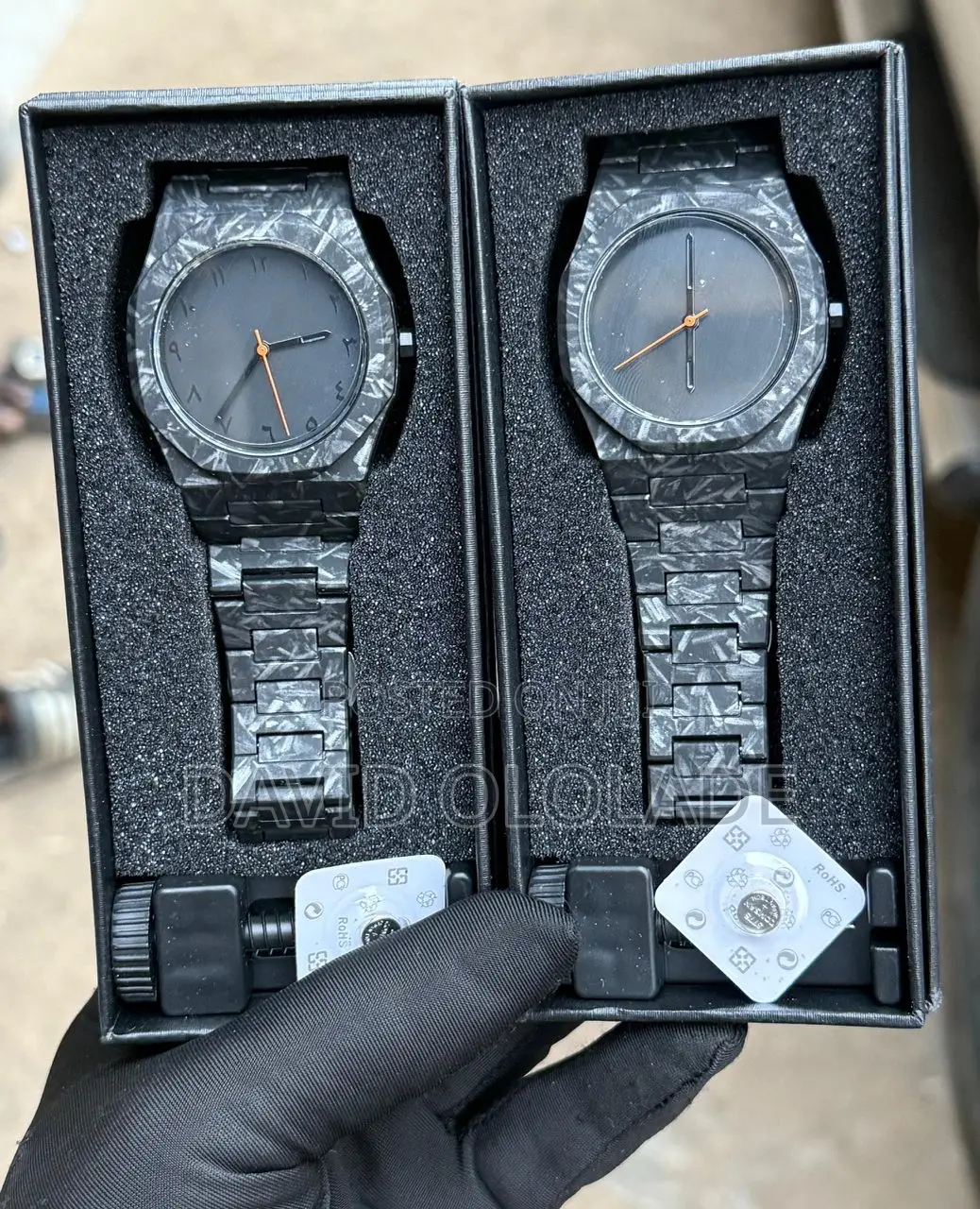 *Valenzo Plastic Watch * Comes With Chain Removal