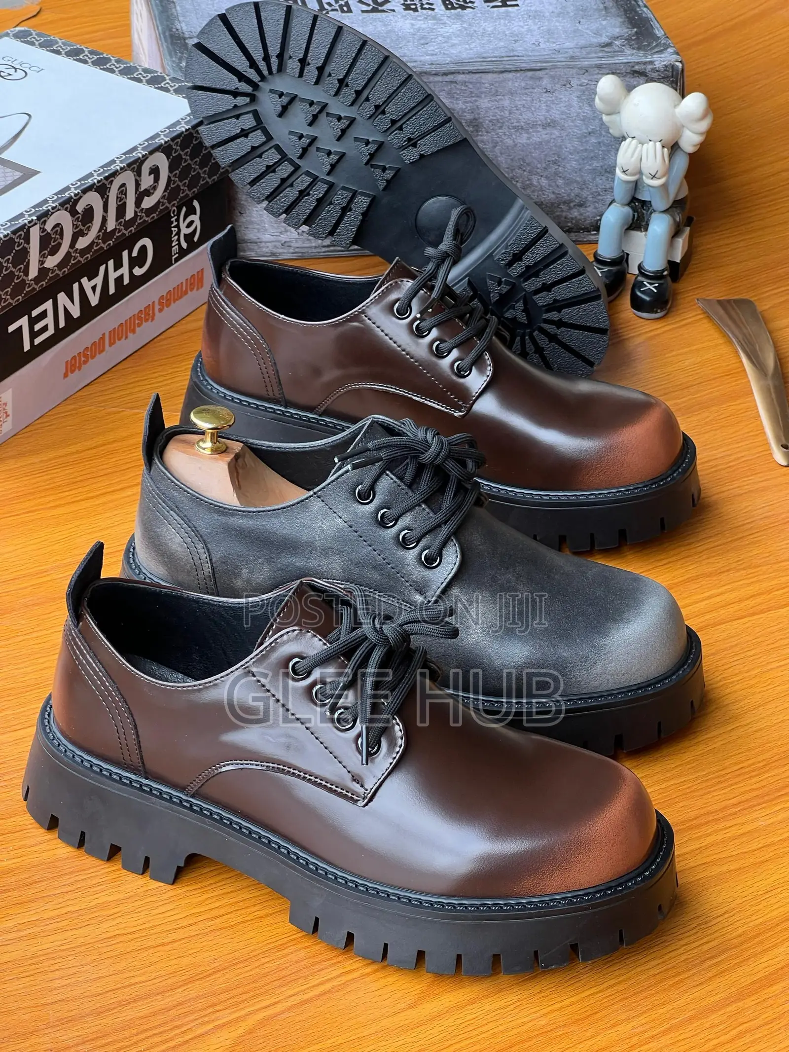 Matte Color-Tipped Shoes