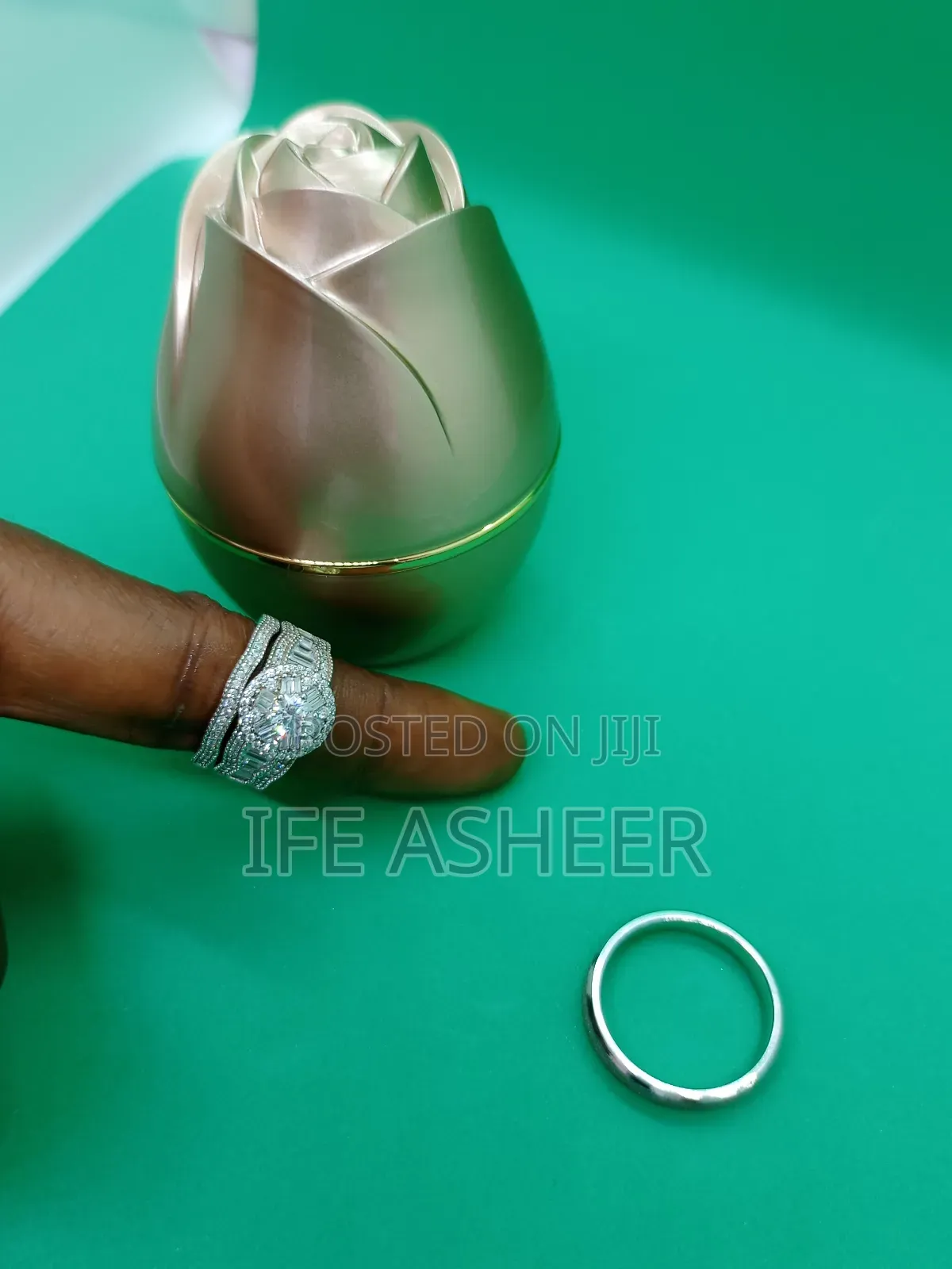 Luxury 925 Couples Sterling Silver Set Of Wedding Ring - In A Ring Box