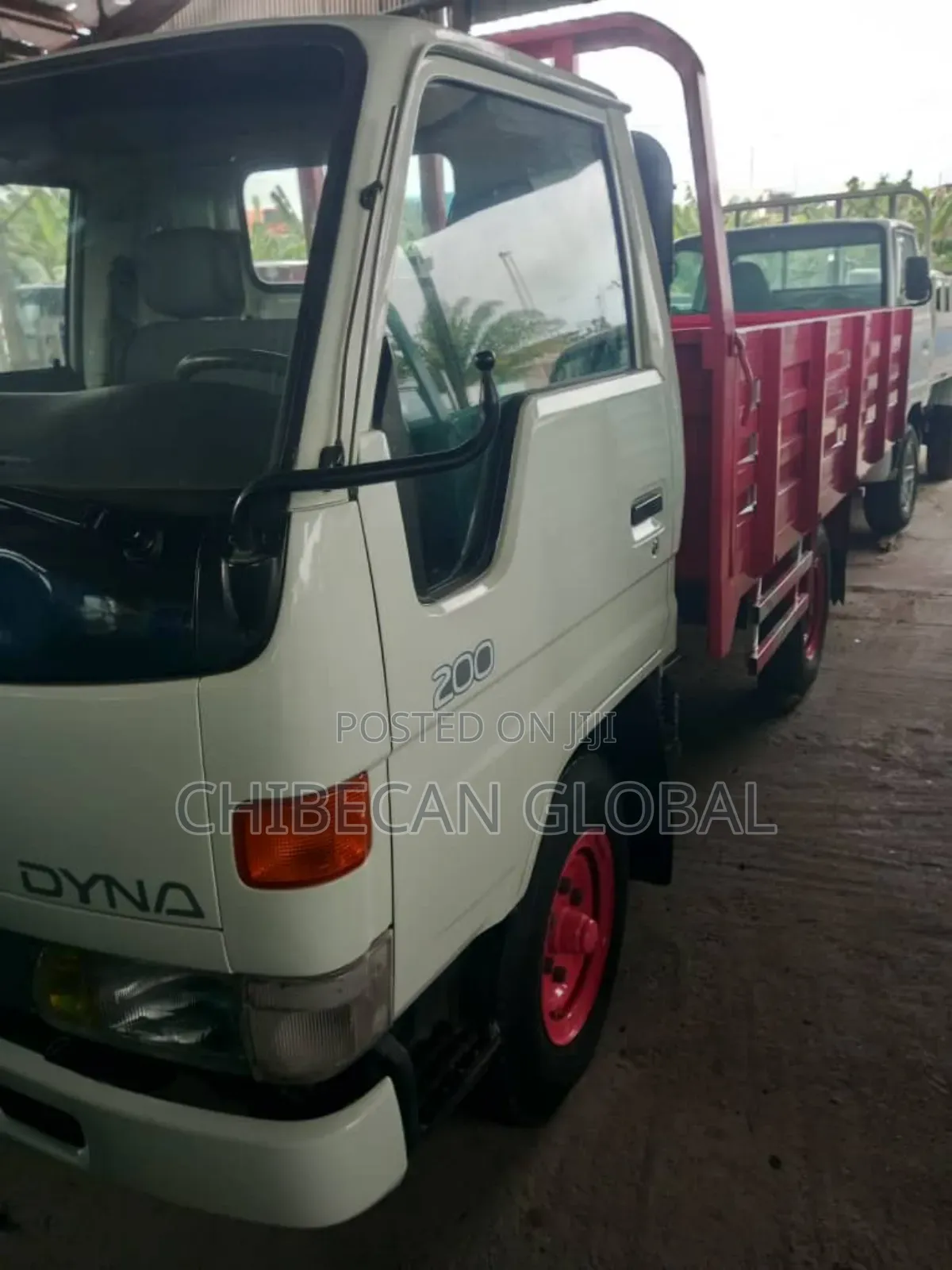 Dyna 200 Pickup 4 Tyres Petrol (Foreign Used)