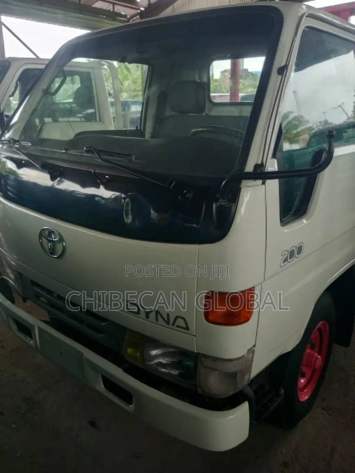 Dyna 200 Pickup 4 Tyres Petrol (Foreign Used)