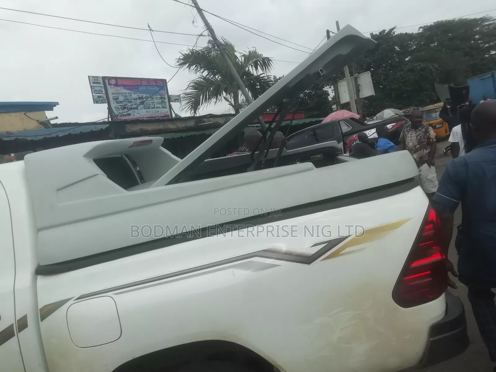 Smart Top Booth Cover for Toyota Hilux ~¬¦¢