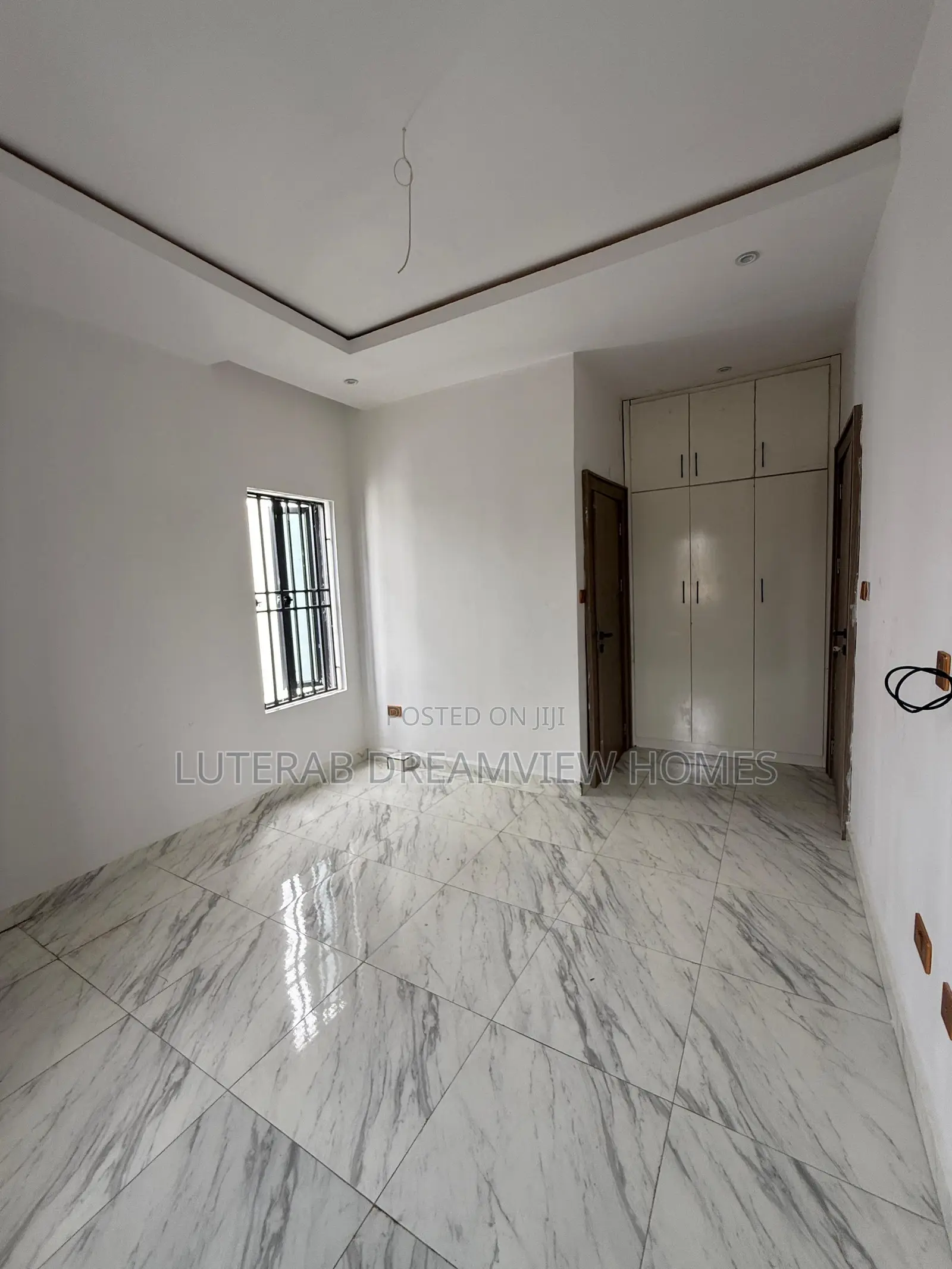 4bdrm Townhouse/Terrace in Guzape for sale