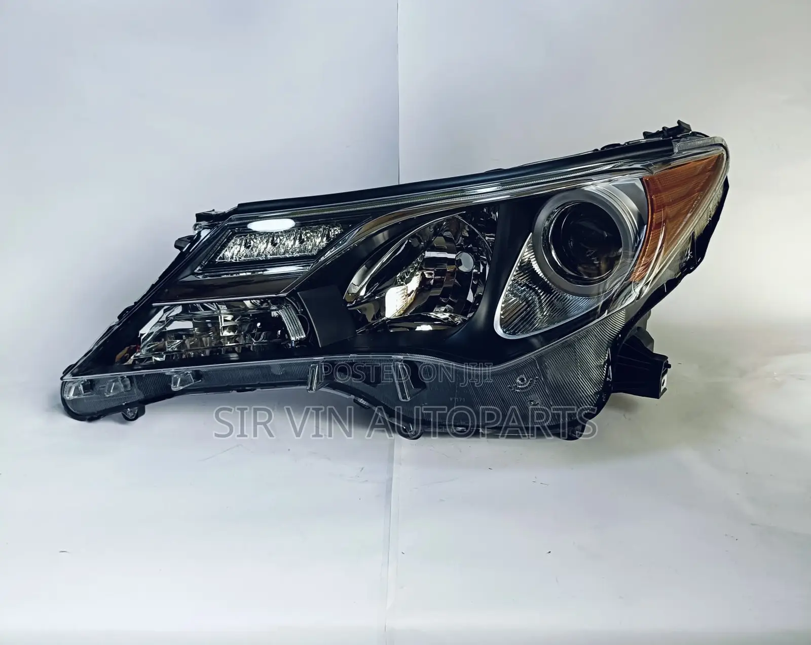 Toyota Rav4 2013/2014 Headlight/Headlamp (Complete Set)