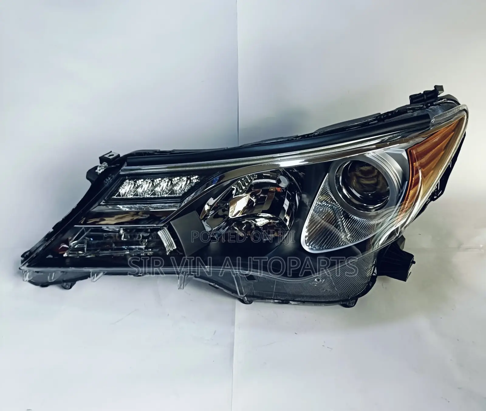 Toyota Rav4 2013/2014 Headlight/Headlamp (Complete Set)