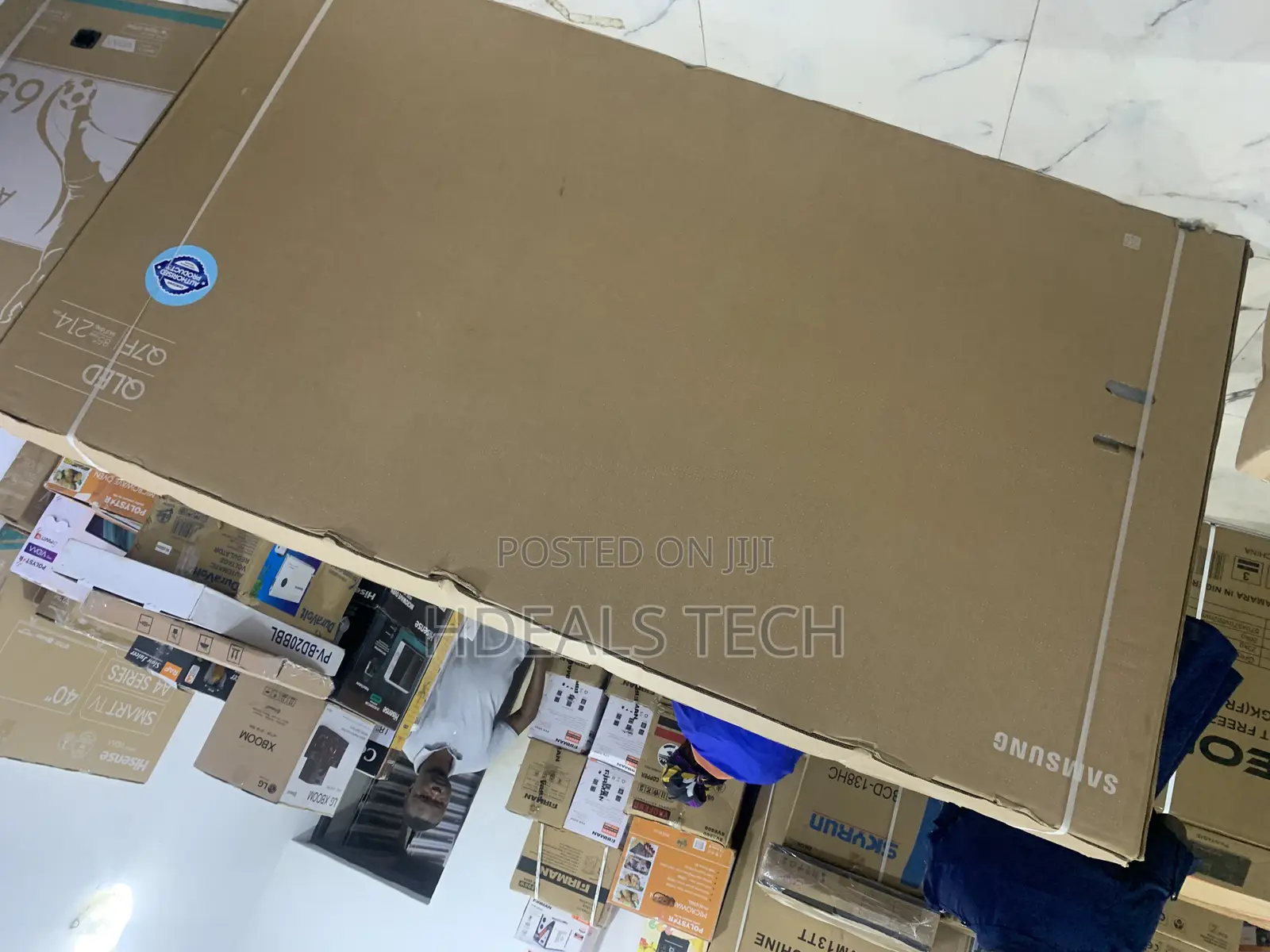 Samsung 85-Inch Uhd Smart Tv With Smart Hub