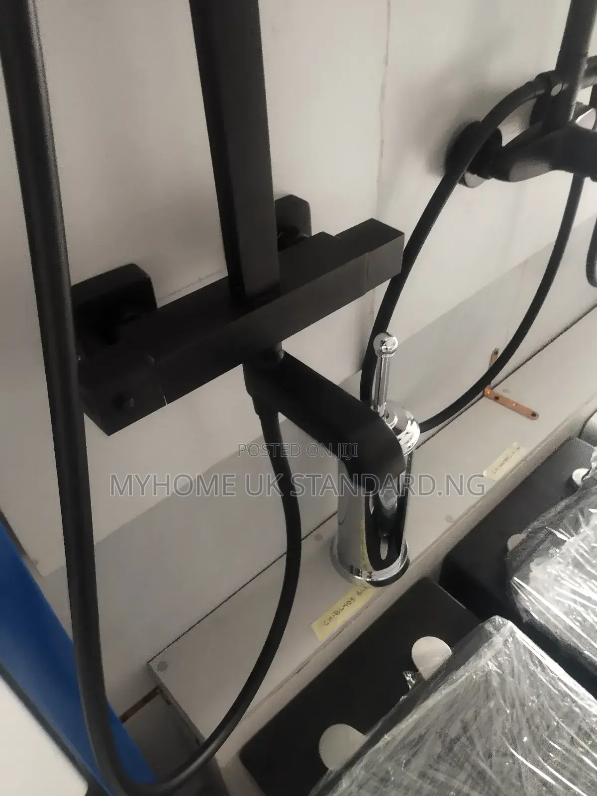 Pure England Quality Standing Shower Set Black and Chrome