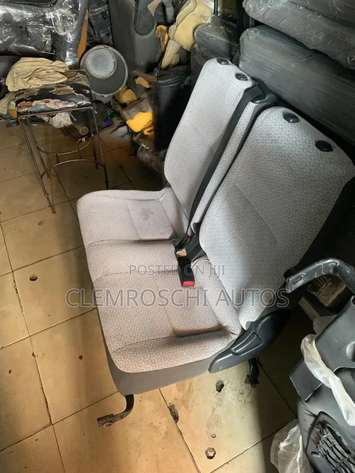 High Quality Certified Executive Adjustable Seat Hummer Bus Hiace Bus