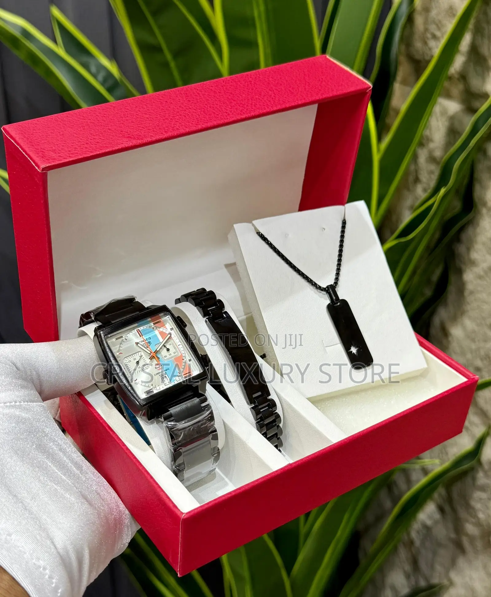 Tommy Hilfiger Quality Men Chain Strap Wristwatch