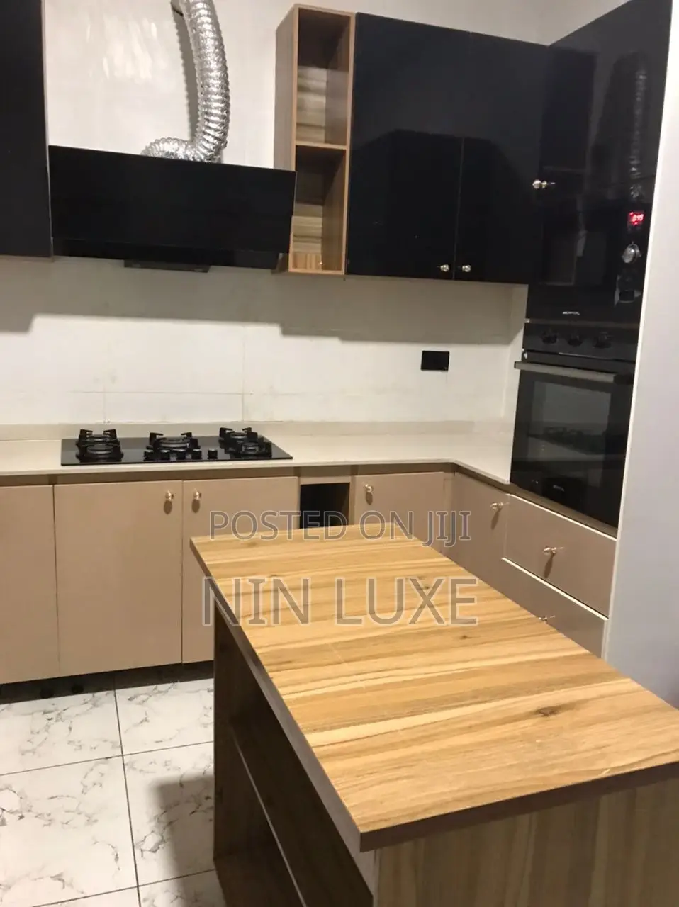 A Shared 4 Bedroom Apartment In Orchid