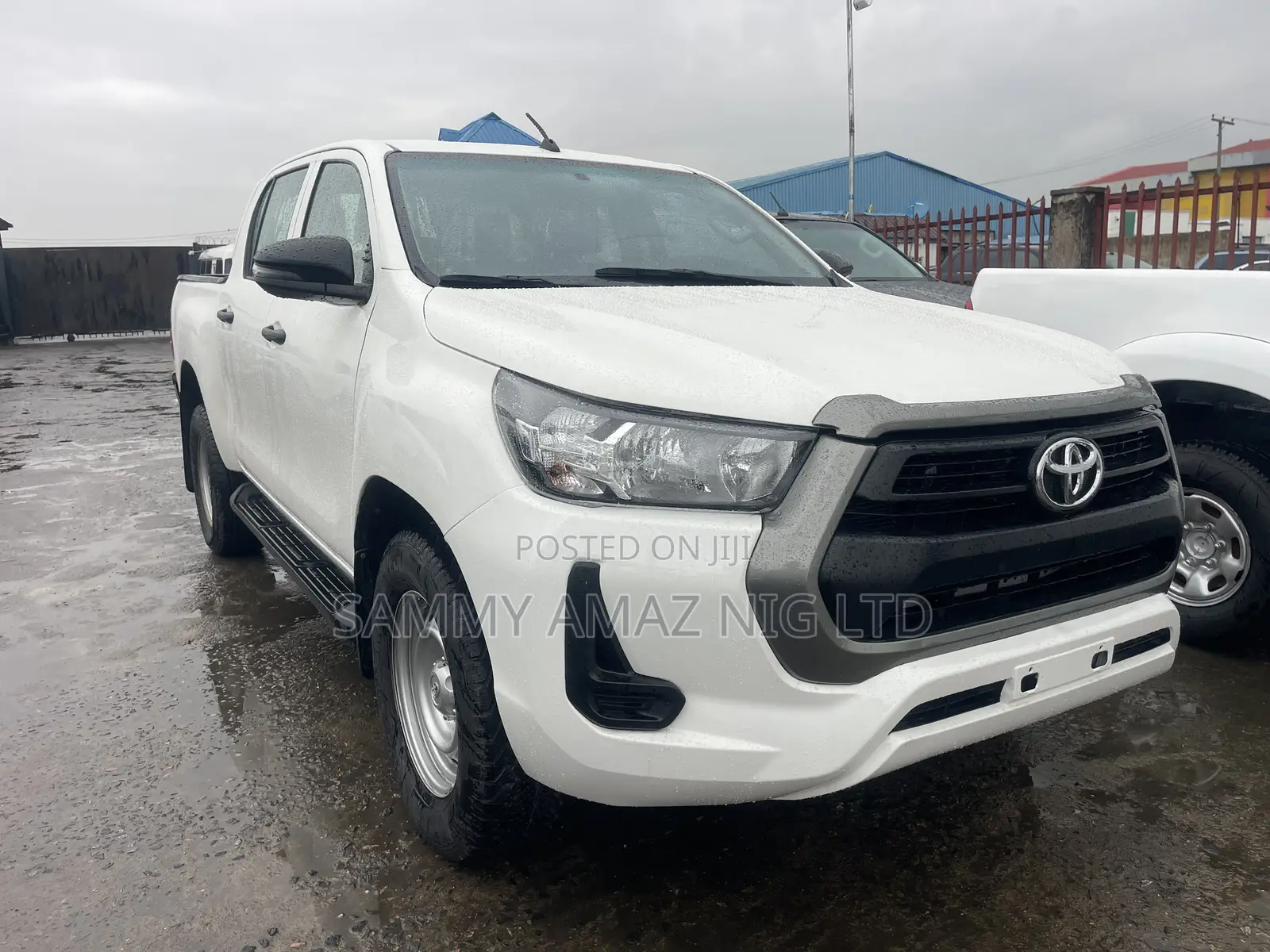 Toyota Hilux 2023 White