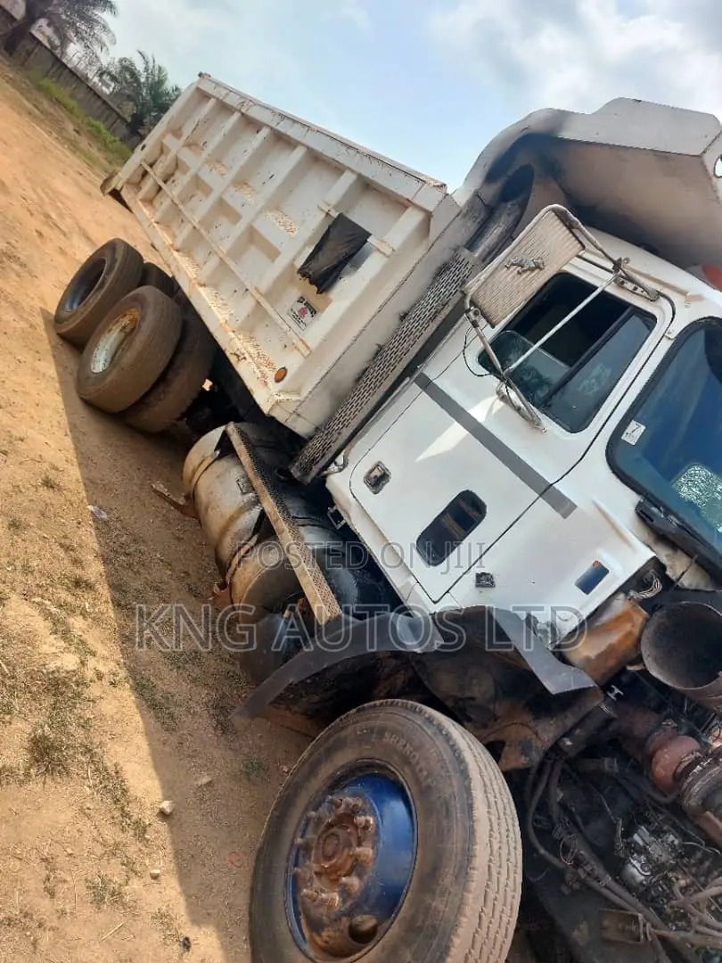 Mack Ch Dump Truck