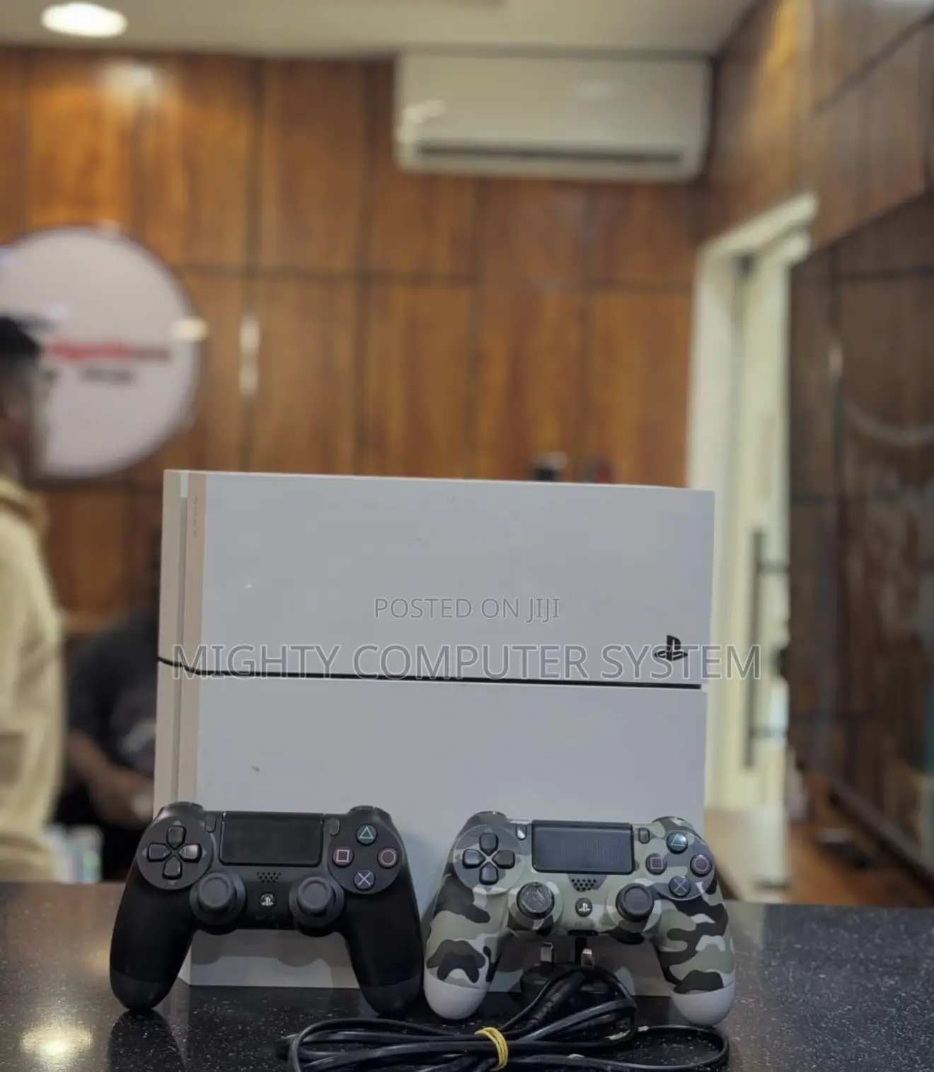 Playstation 4 Slim