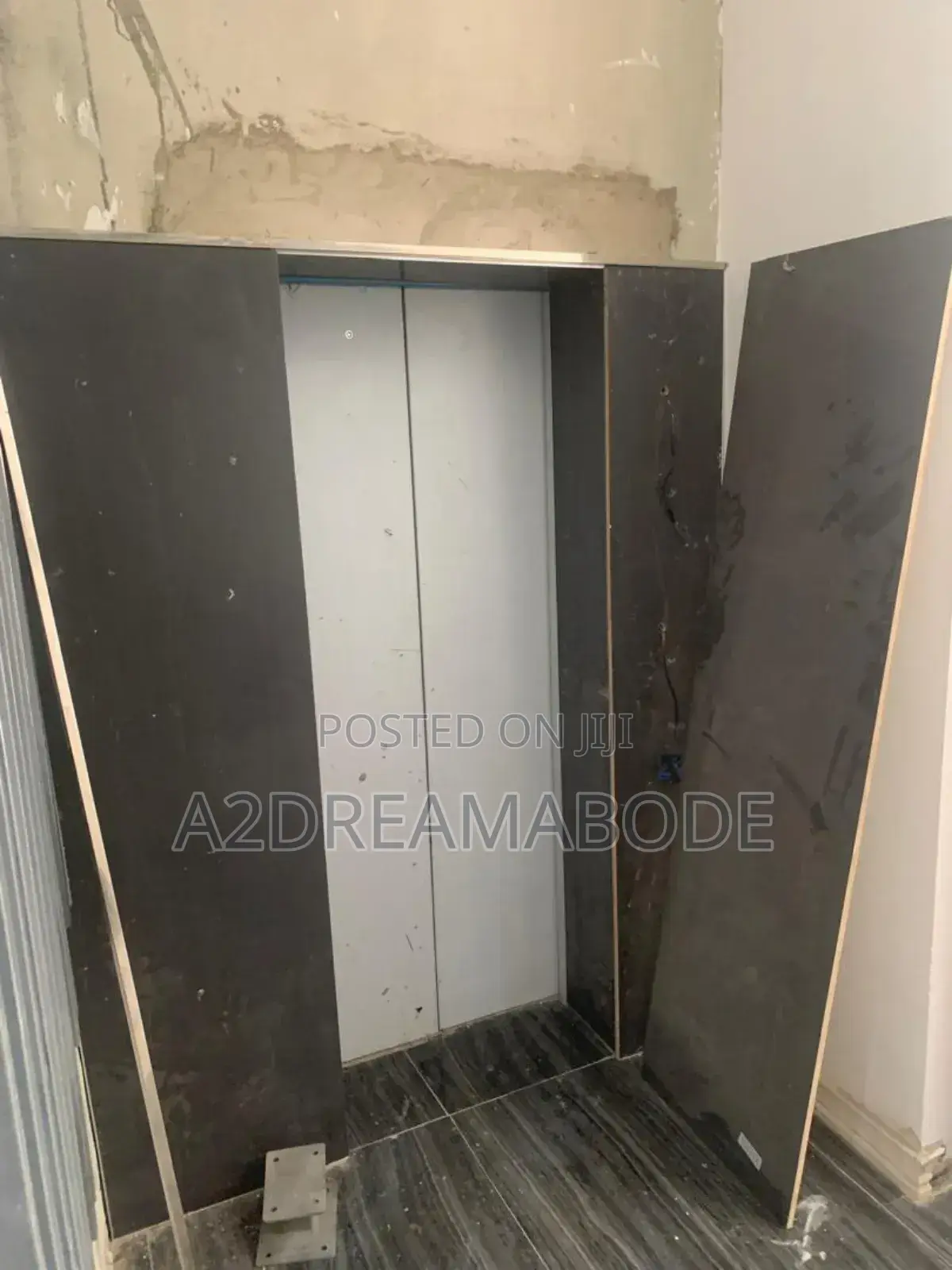 6bdrm Duplex in Old Ikoyi for sale