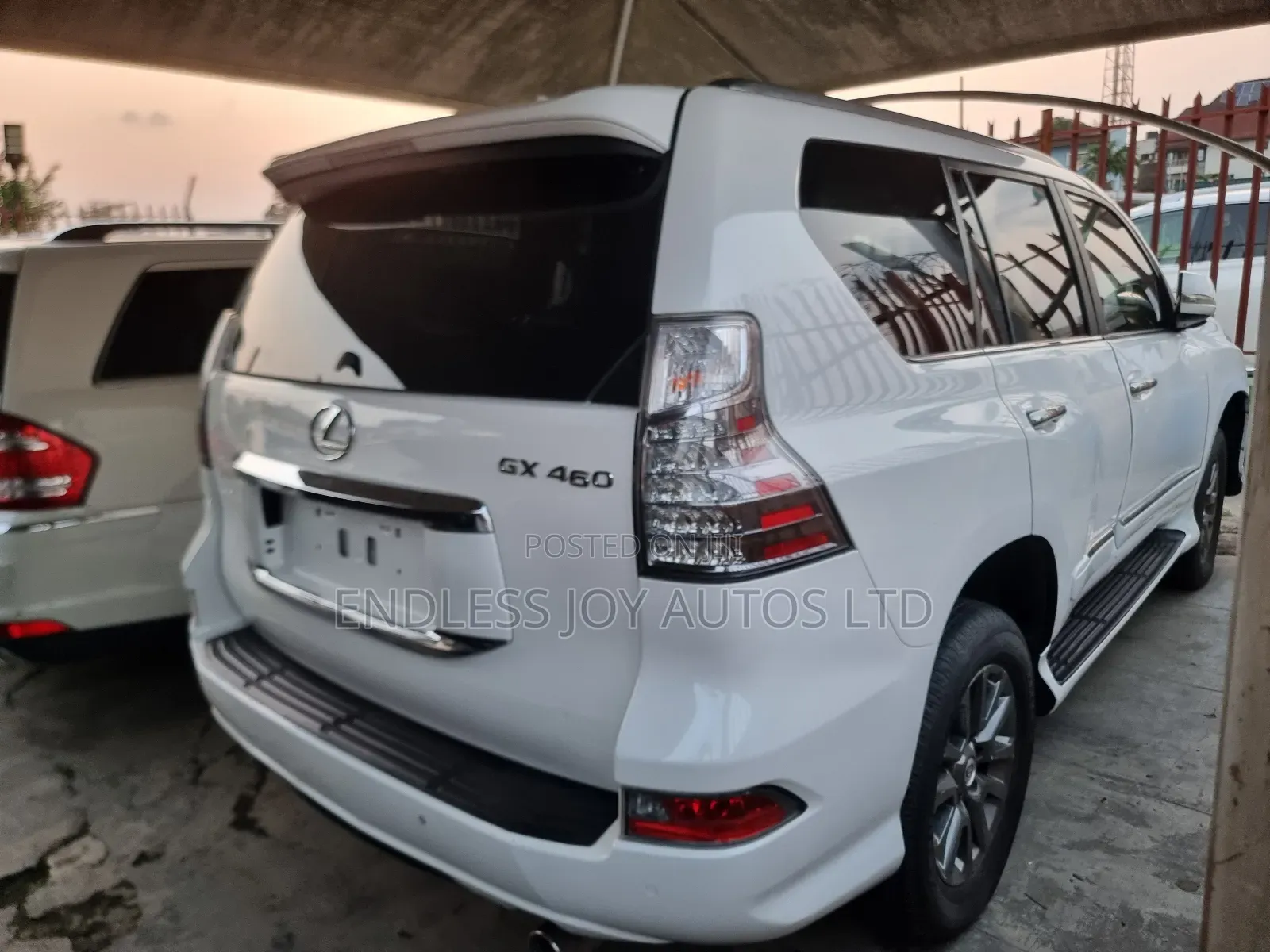 Lexus GX 460 Luxury 2019 White