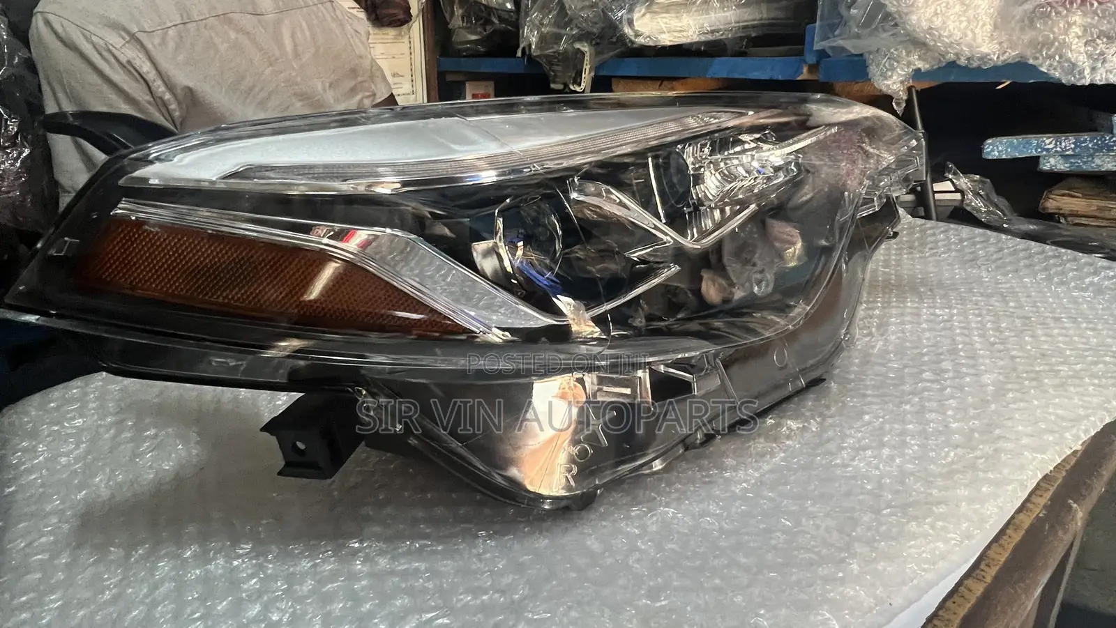 Toyota Corolla 2018 Headlight/Headlamp (Complete Set)