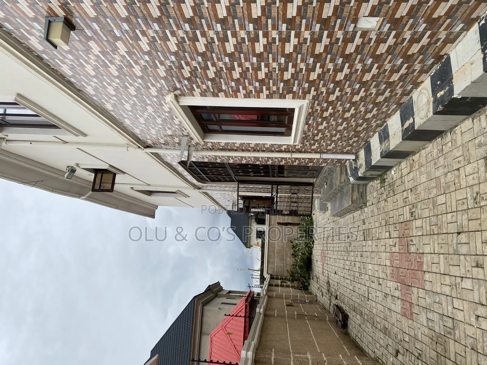 4bdrm Duplex in An Estate Around Nut, Lugbe District for rent
