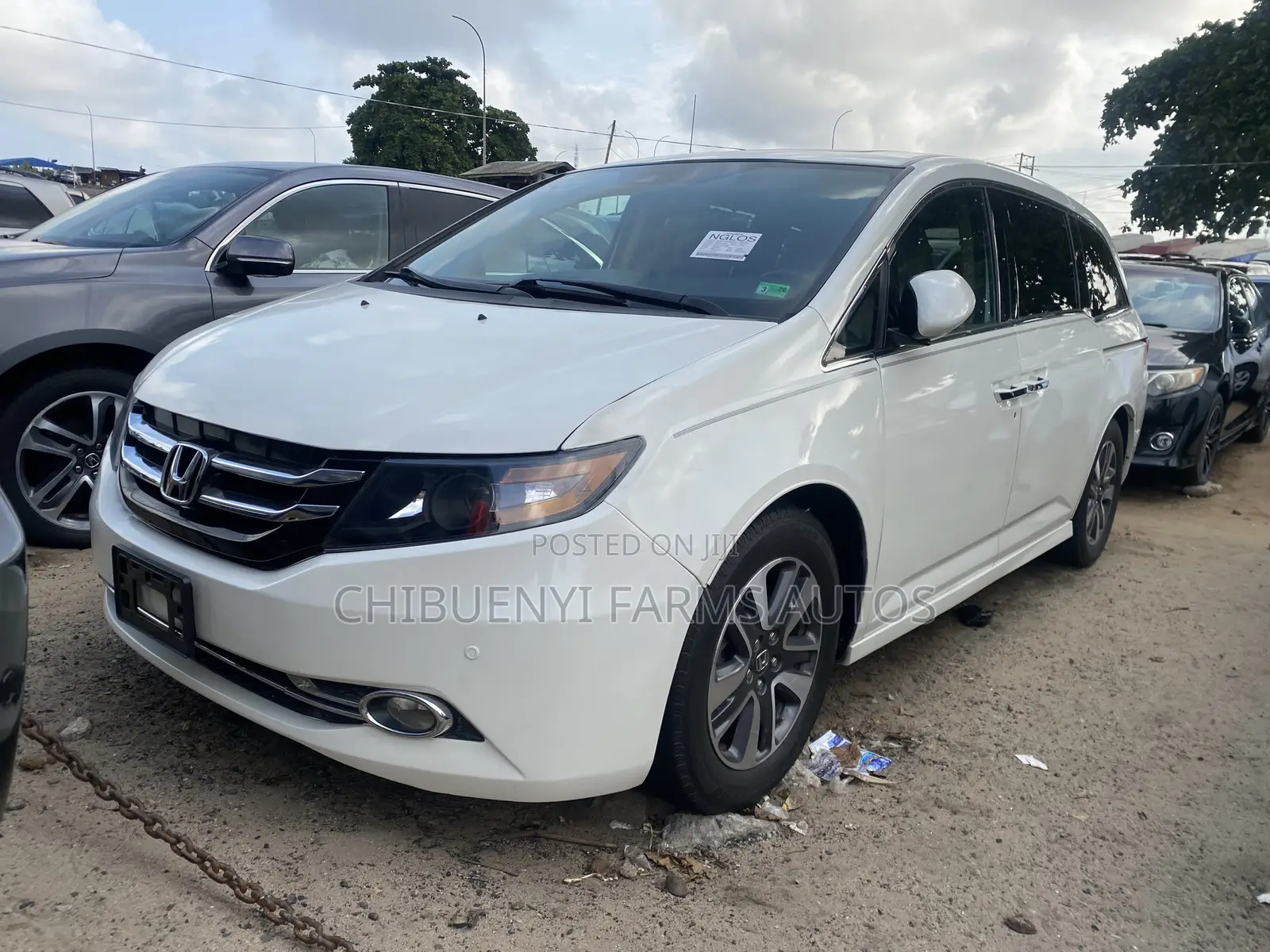 Honda Odyssey Touring Elite 4dr Minivan (3.5L 6cyl 6A) 2015 White