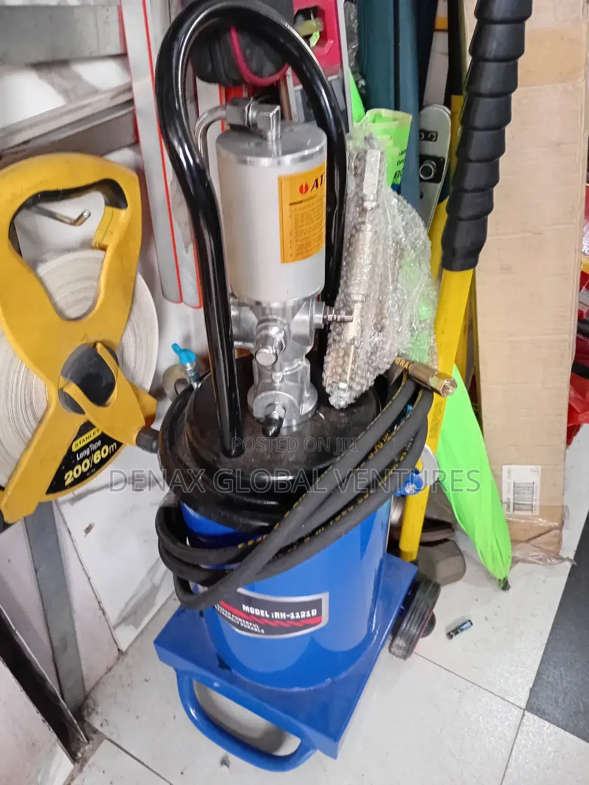 Pneumatic Grease Bucket