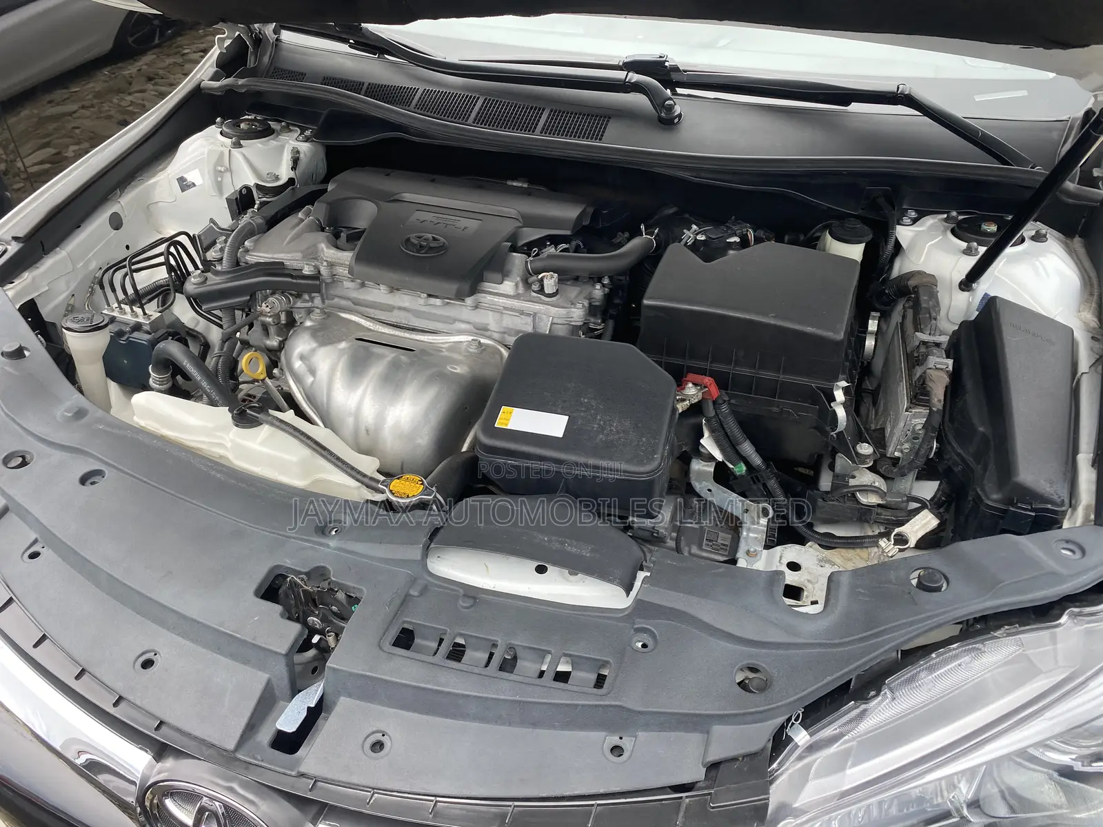 Toyota Camry XSE 4dr Sedan (2.5L 4cyl 6A) 2015 White
