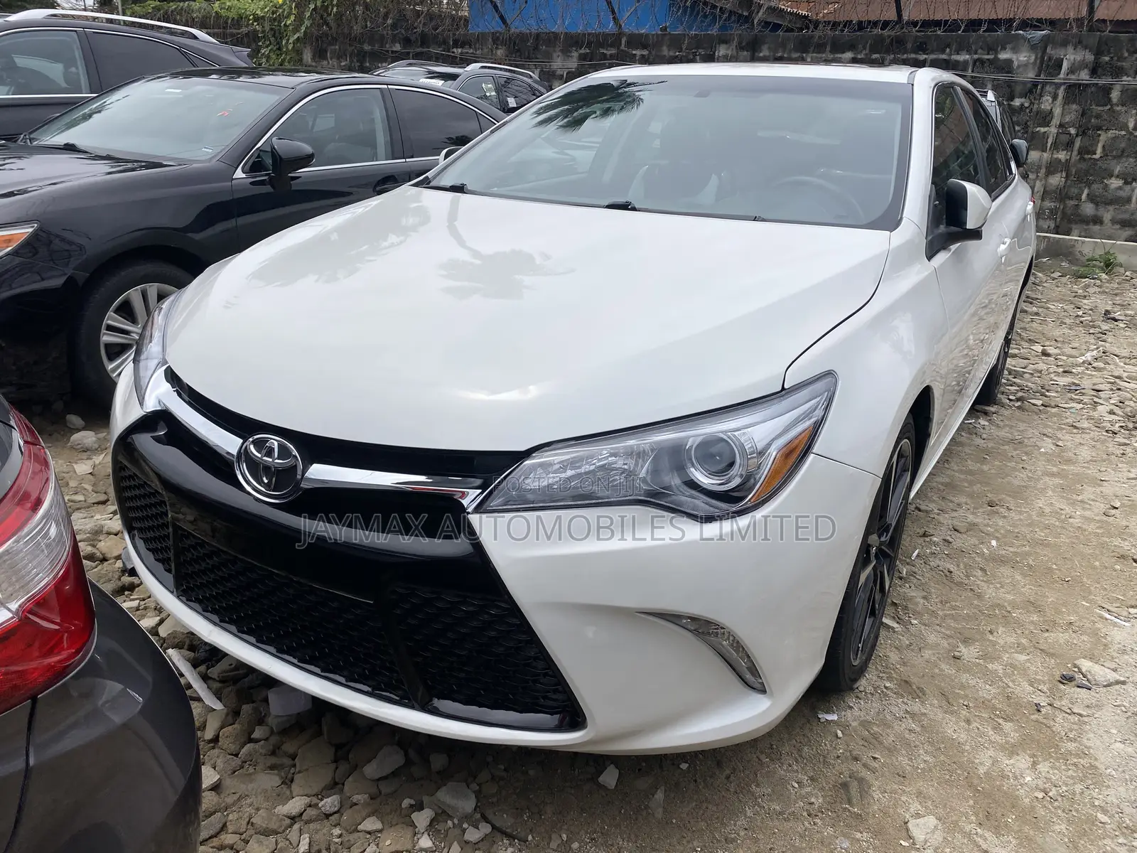 Toyota Camry XSE 4dr Sedan (2.5L 4cyl 6A) 2015 White