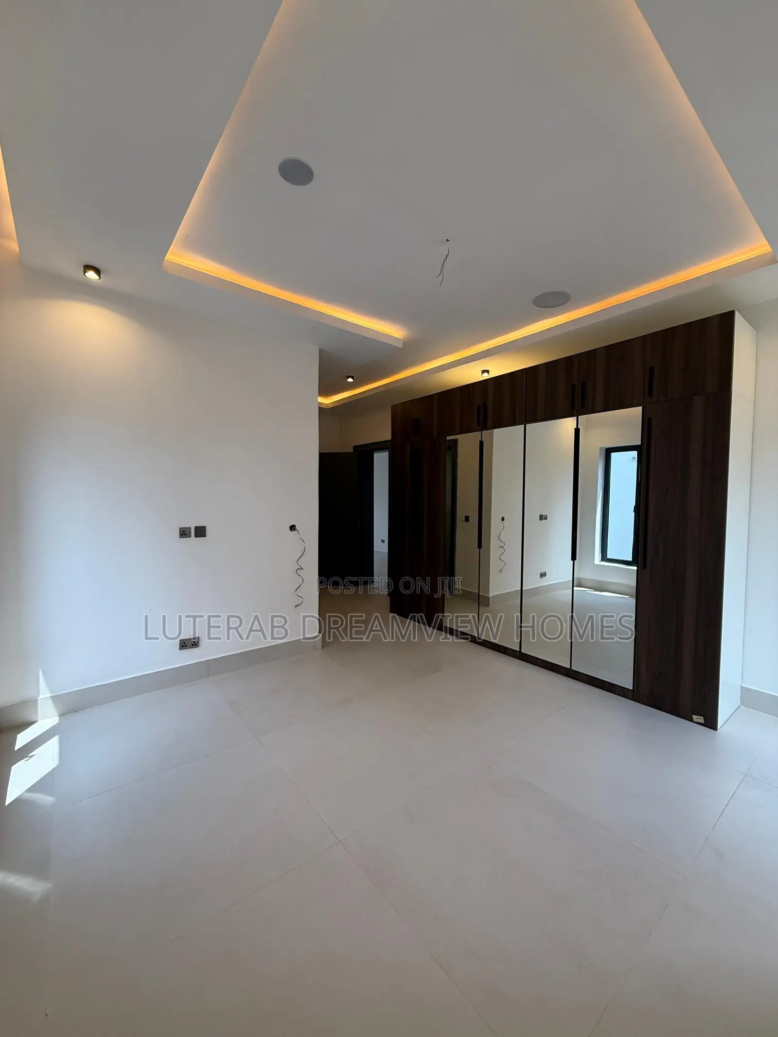 5bdrm Duplex in Guzape for sale