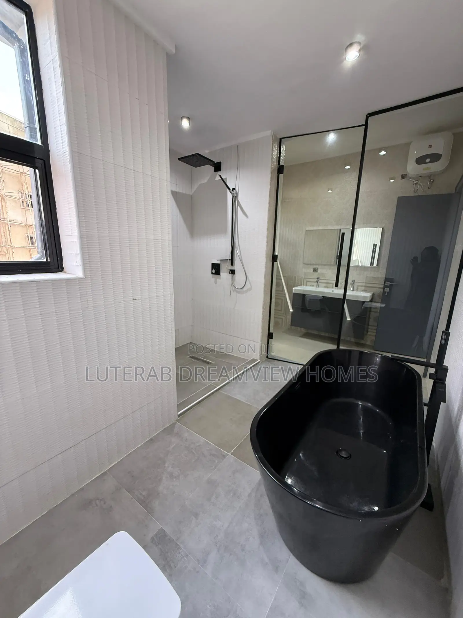 5bdrm Duplex in Guzape for sale